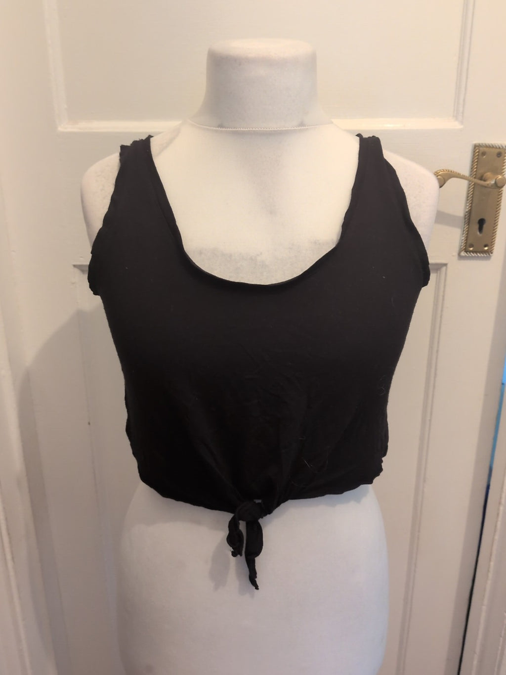 Ladies H&M Size XS Black Sleeveless Crop Top With Bow