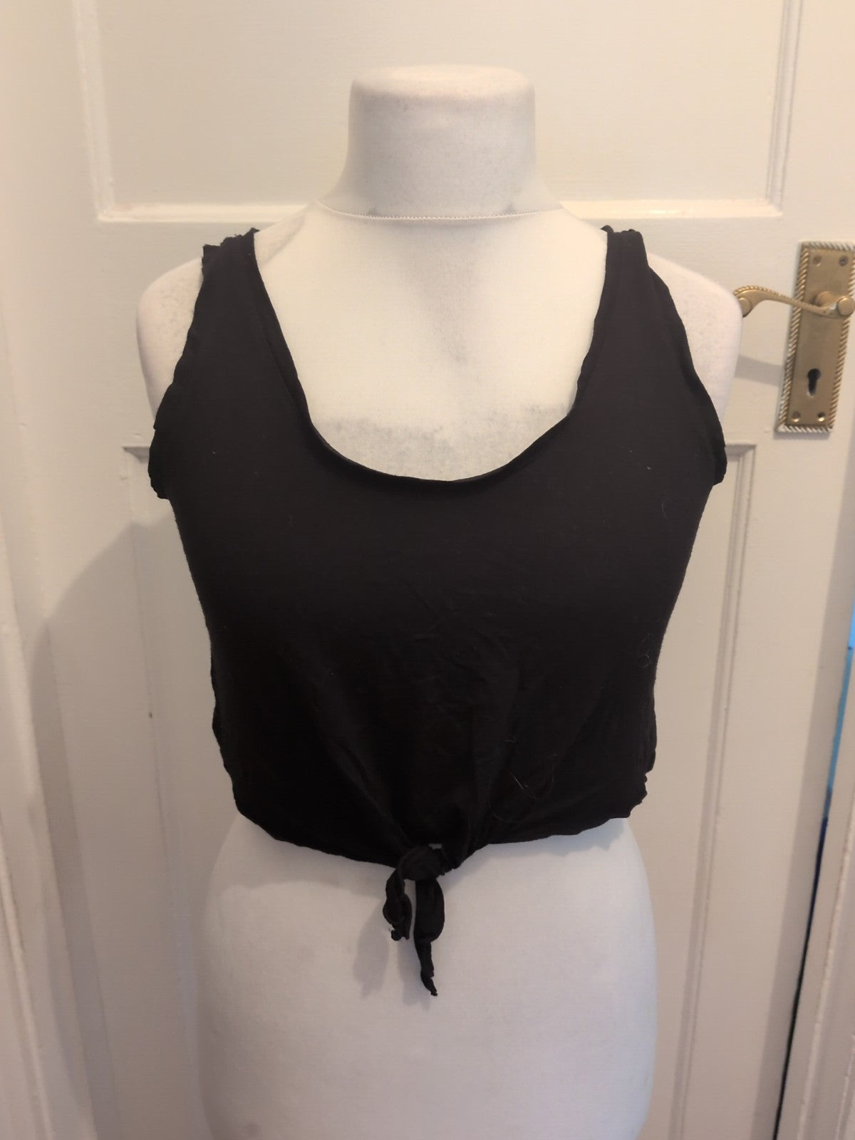 Ladies H&M Size XS Black Sleeveless Crop Top With Bow