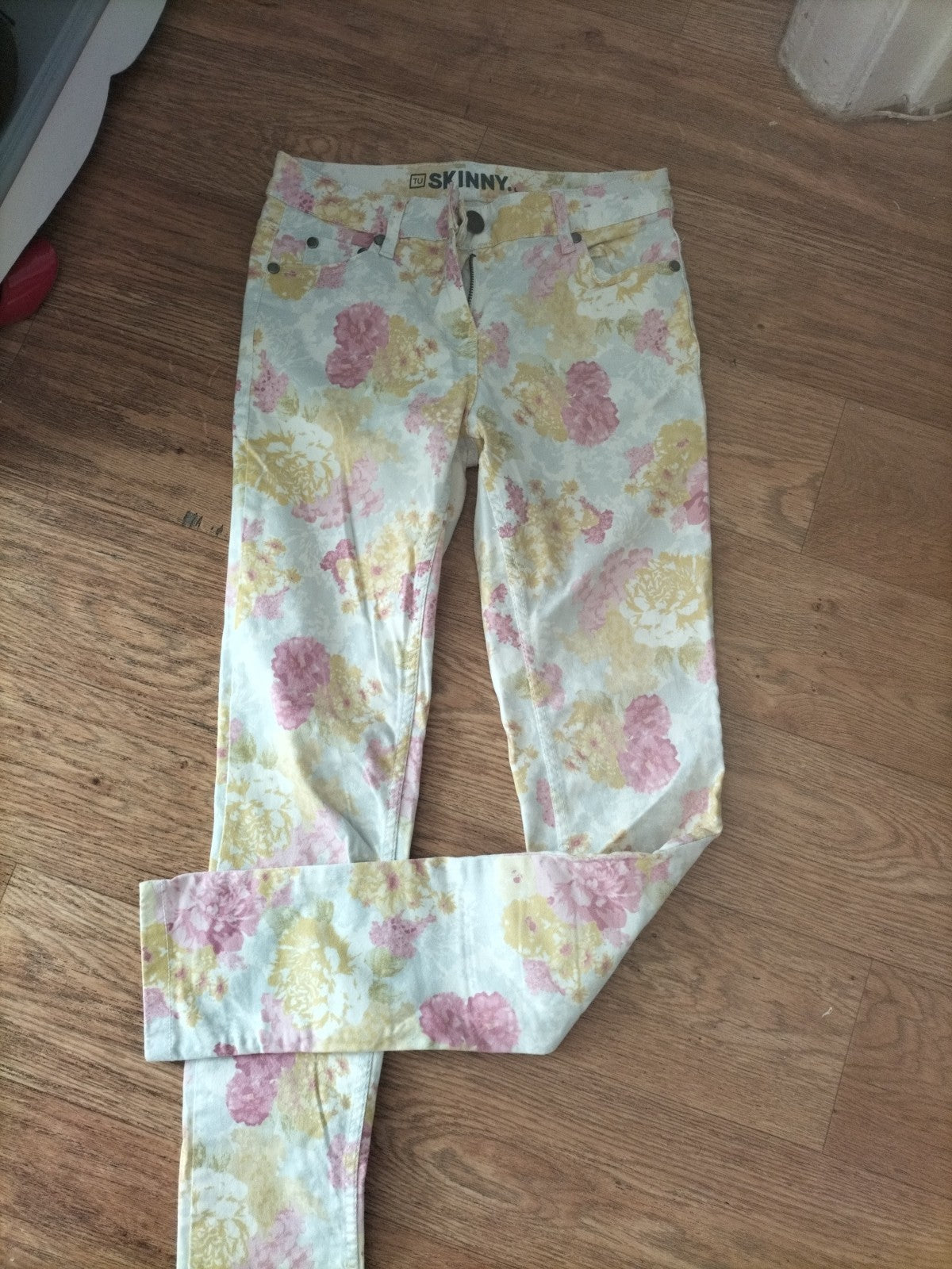Ladies Tu Size 8L Multi Floral Skinny Jeans