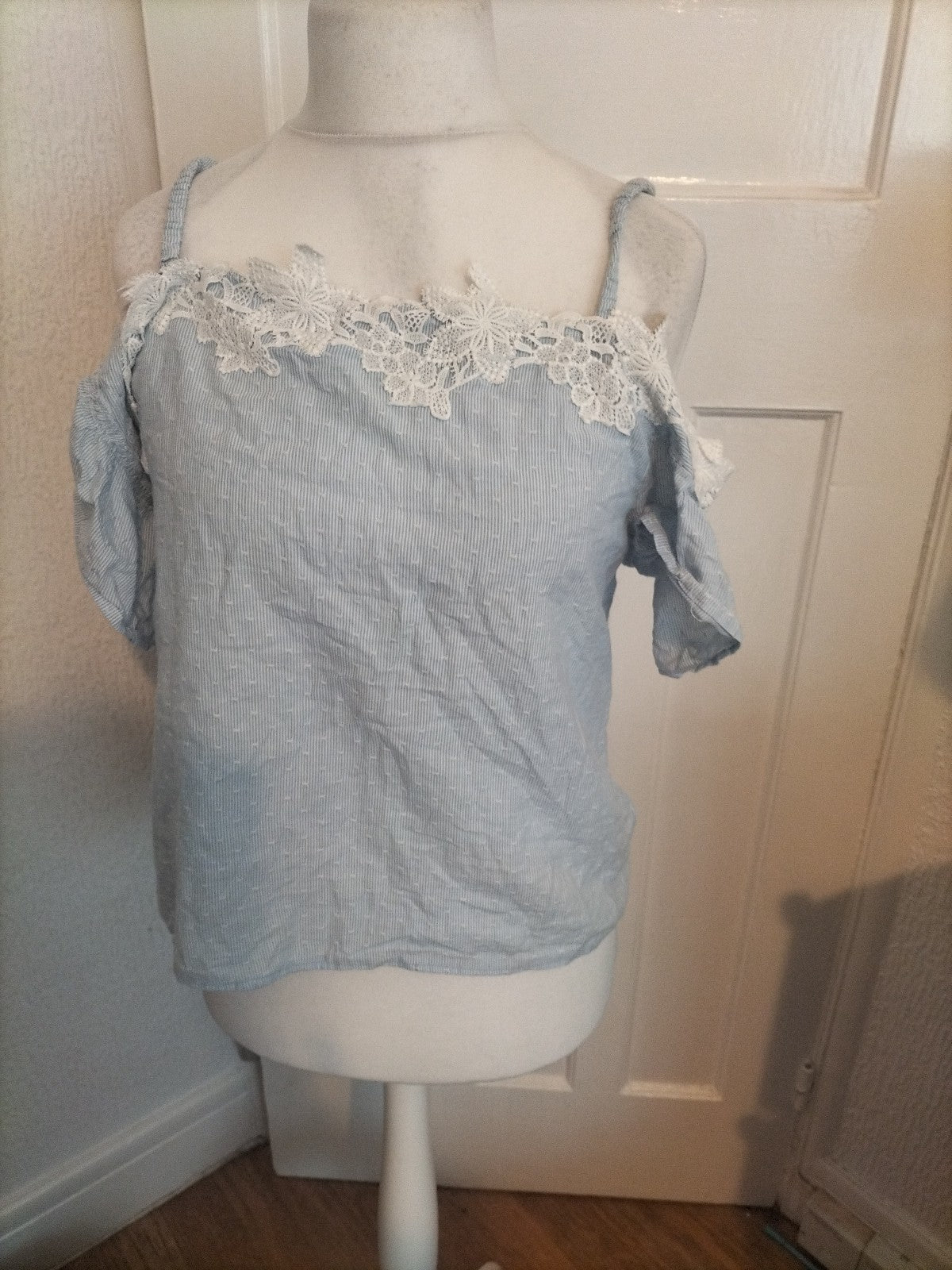 Ladies New Look Size 14 Blue Striped With Patterned Short Sleeved Blouse