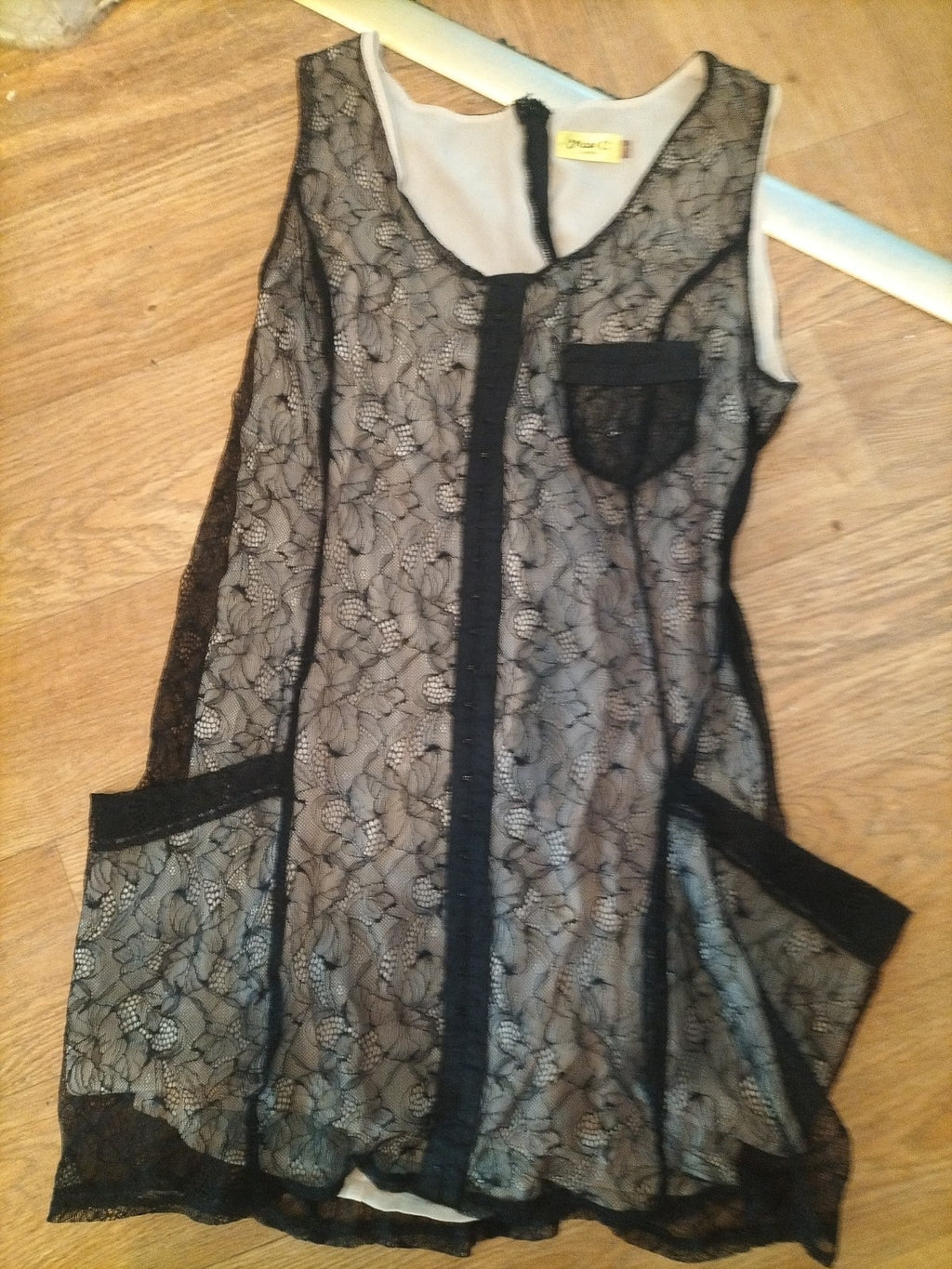 Ladies Max C Size 12 Black Mesh Lined Sleeveless Dress