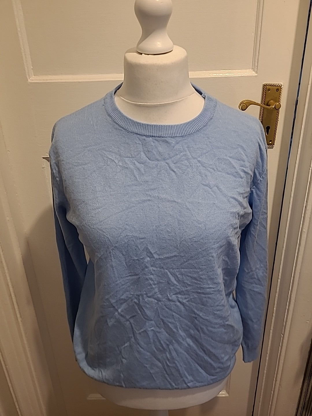 Mens Size Large Blue Ribbed Hem And Cuffs Ultra Soft Jumper