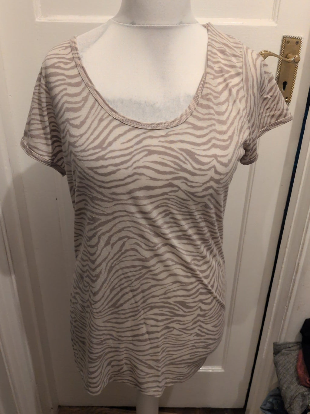 TU 16 Pale Zebra Print Short Sleeve T-shirt