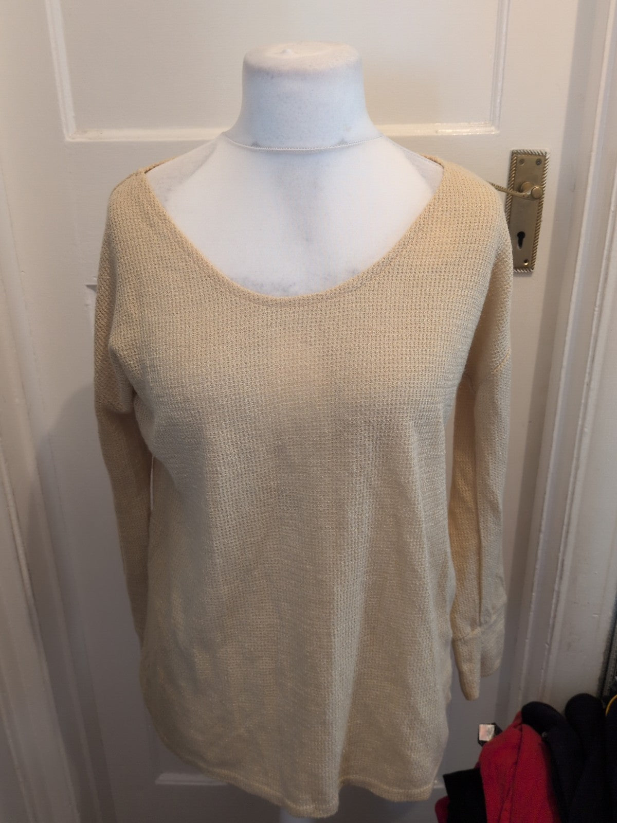 Ladies Size 18-20 Beige Long Sleeved Blouse