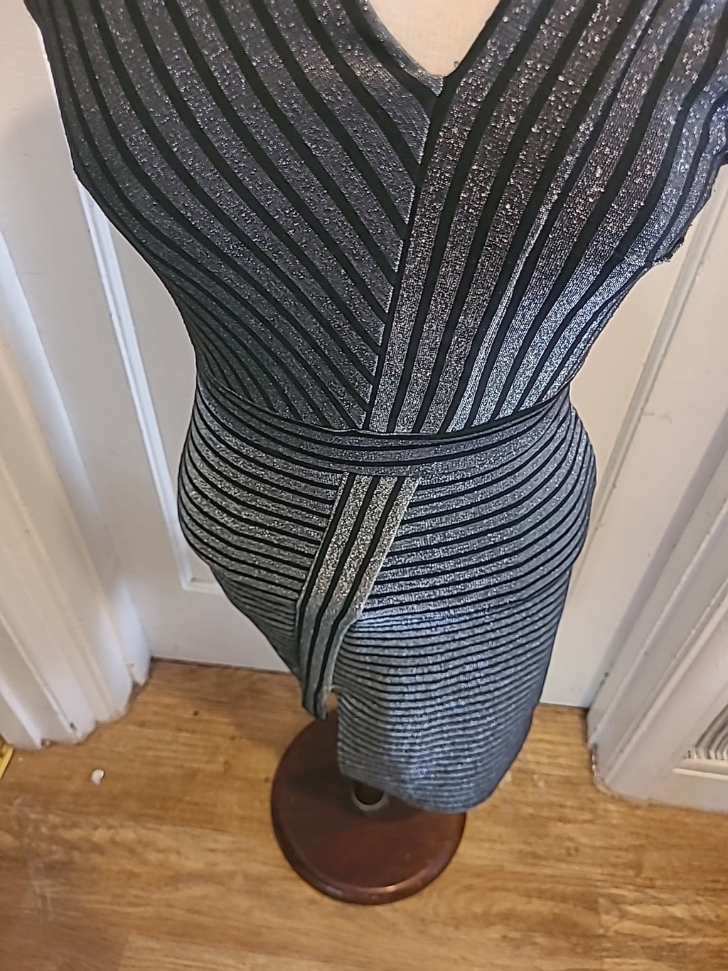 Ladies Miss Selfridge Size 10 Silver Split Hem Sleeveless Dress