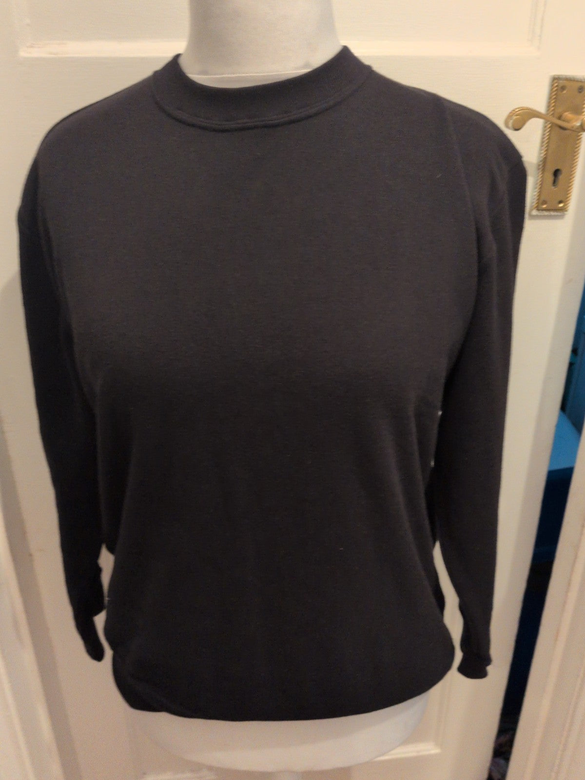 Medium Black Pullover Jumper