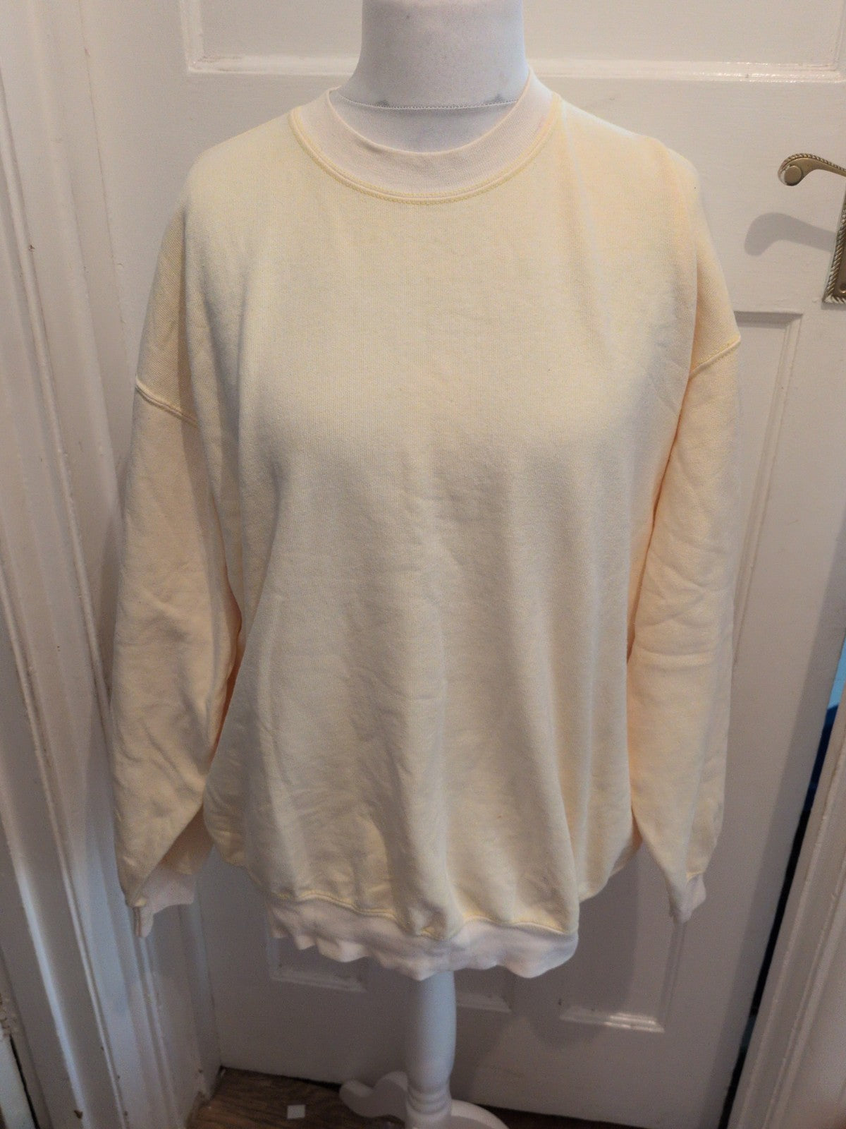 Large Pale Yellow Pullover Jumper