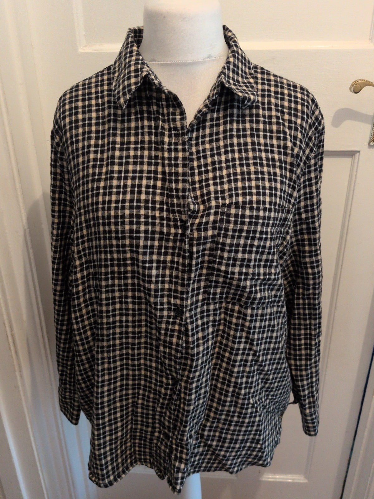 Primark Large 14-16 Black Checked Long Sleeve Buttoned Blouse Collared