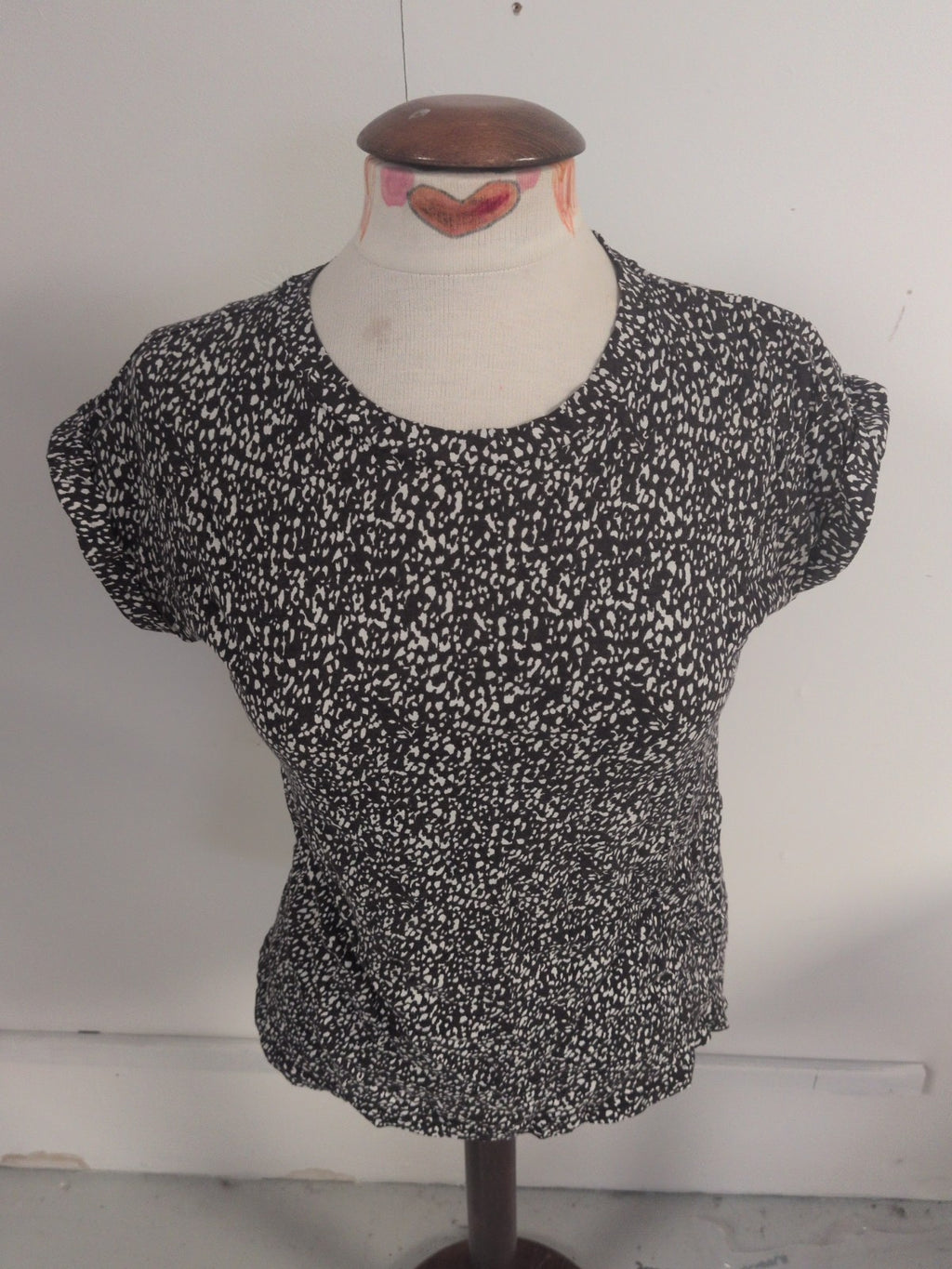 F&F 6 Black And White Short Sleeve T-shirt