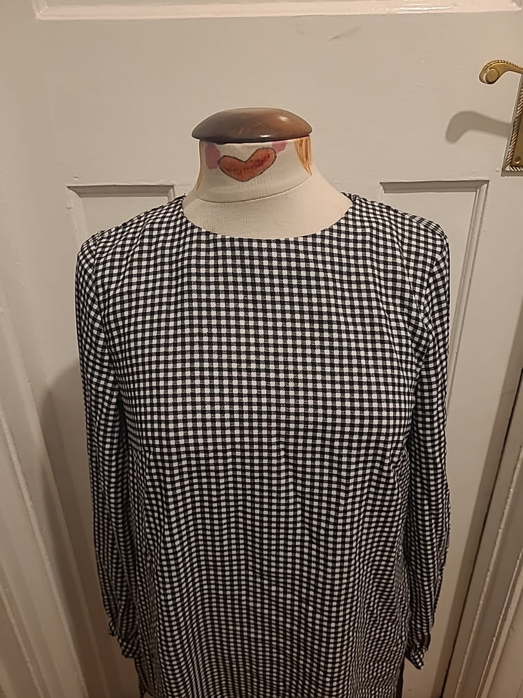 Ladies H&M Size 10 Black/White Check Long Sleeved Dress