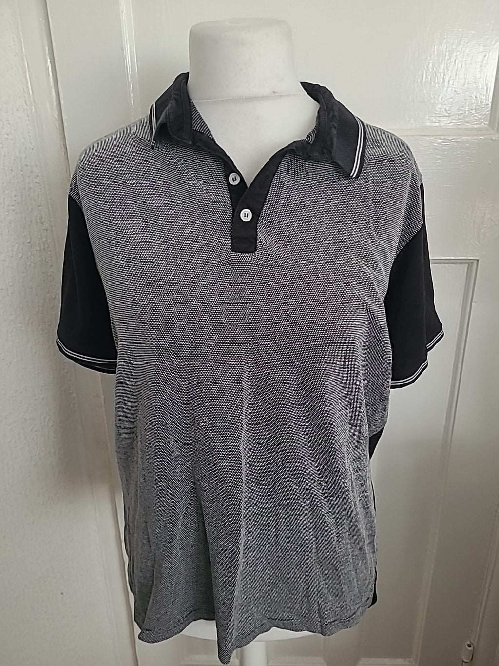 Mens Kangaroo Poo Size XL Grey And Navy Short Sleeved Polo