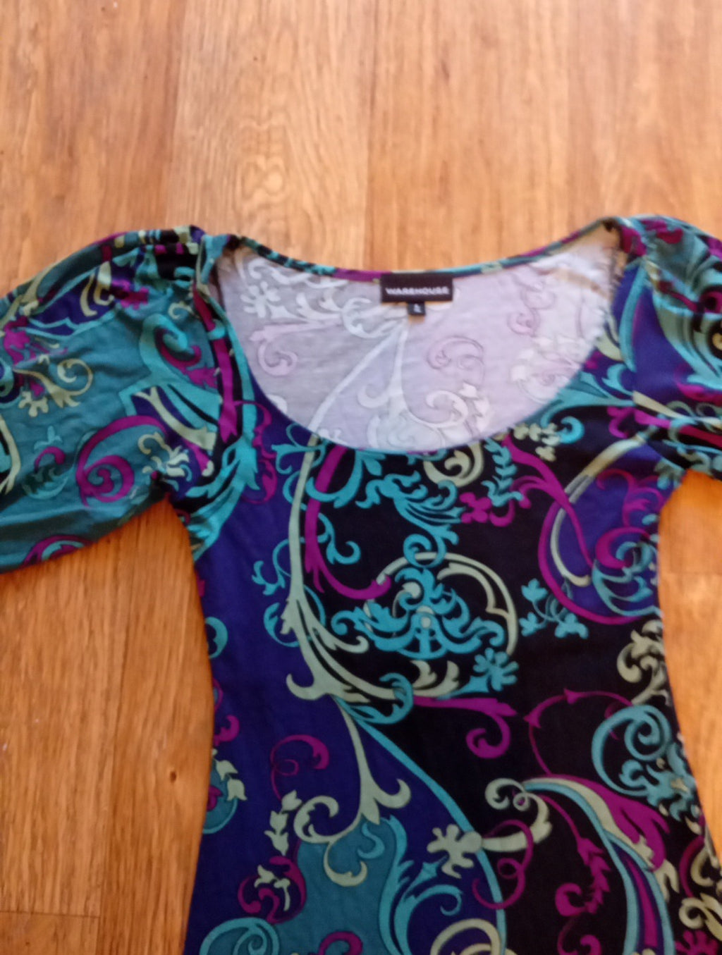 Ladies Warehouse Size 6 Multi Aztec Short Sleeved Straight Dress