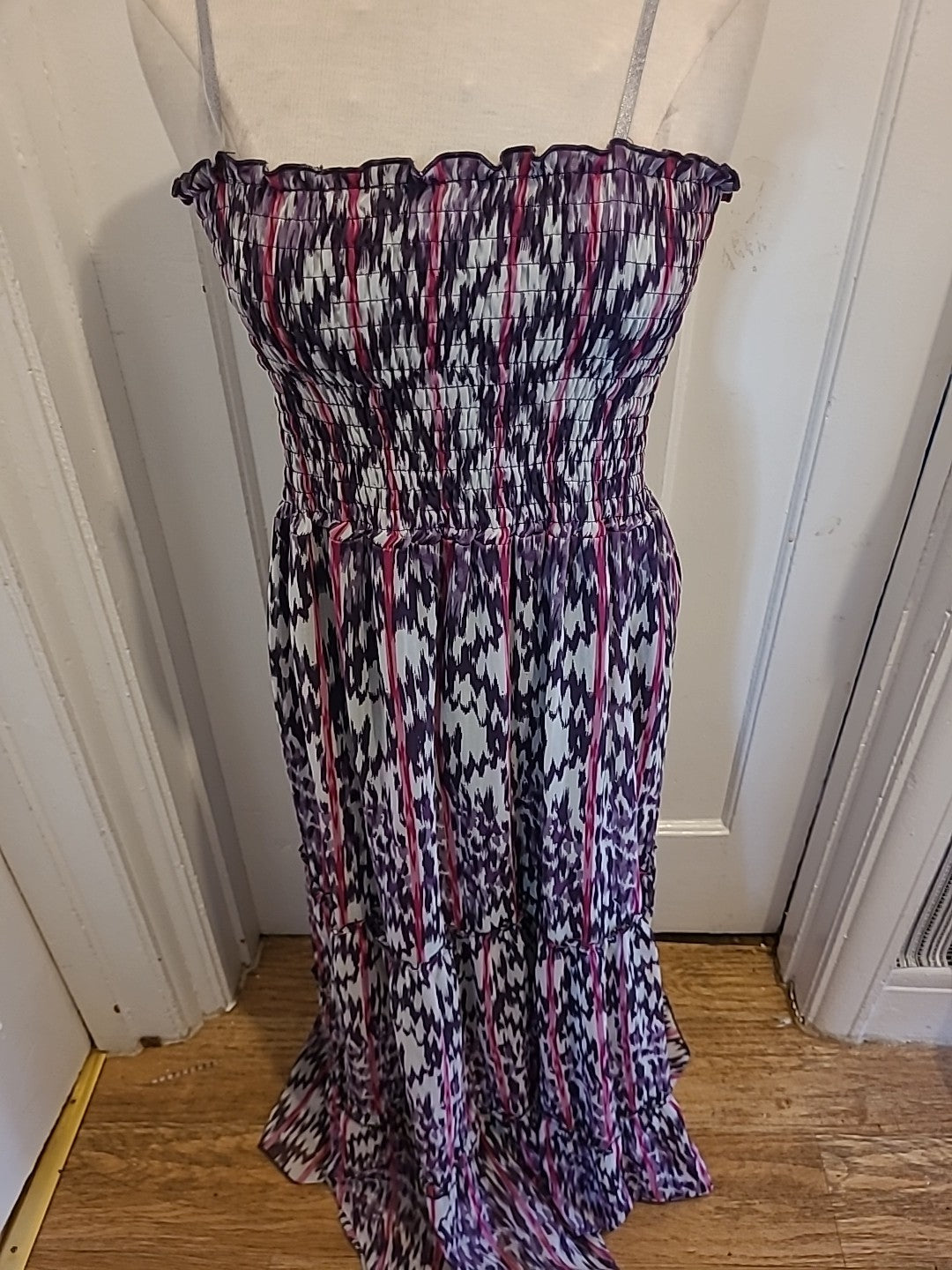 Ladies Bleu Size L/XL Purple Bubblehem Long Length Dress
