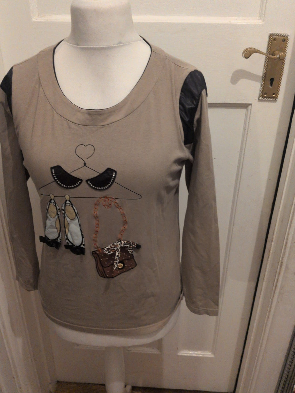 Ladies Cowest Soft Size Large Greyish Green Print Long Sleeve T-shirt