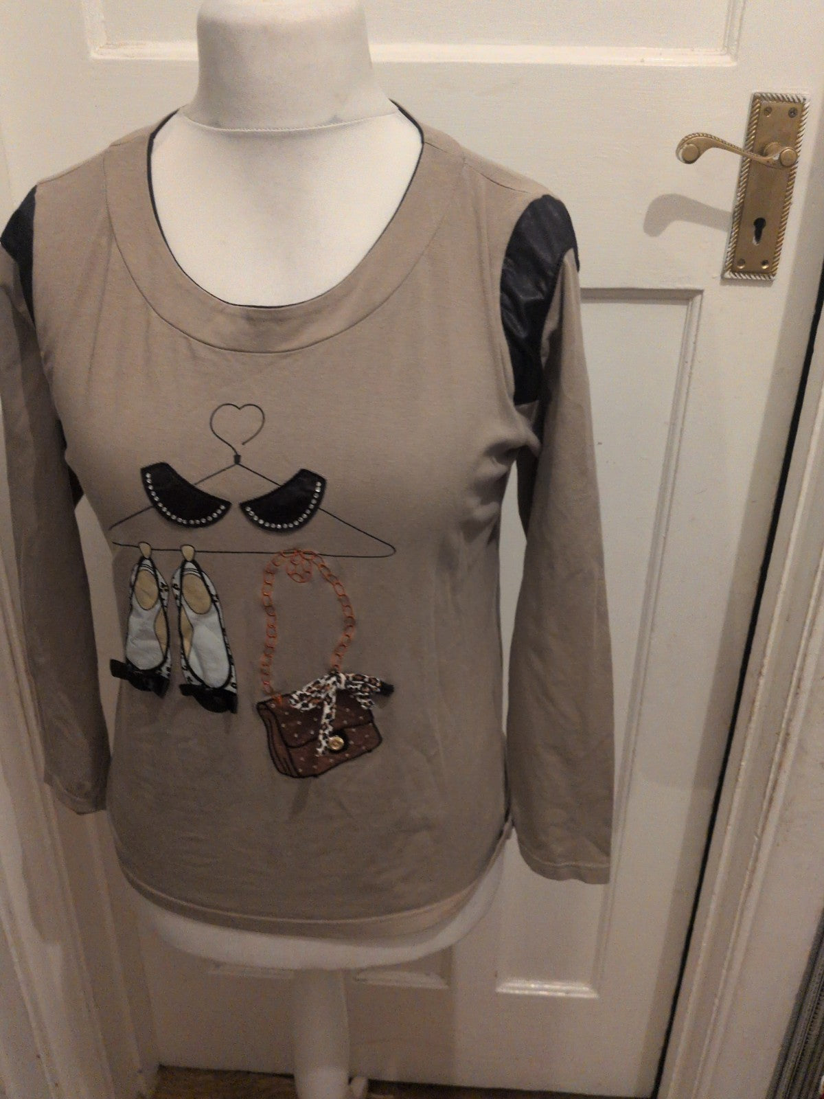 Ladies Cowest Soft Size Large Greyish Green Print Long Sleeve T-shirt