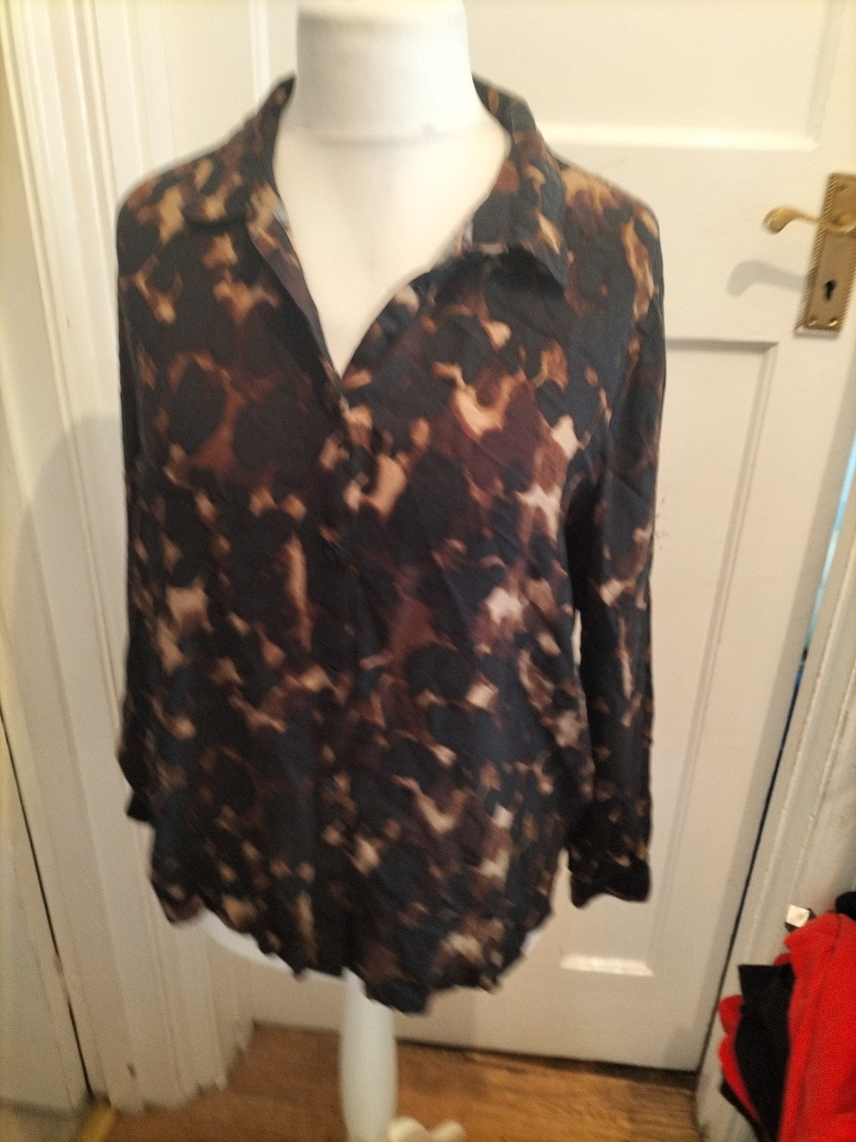 Ladies Tu Size 16 Brown Toned Animal Print Blouse