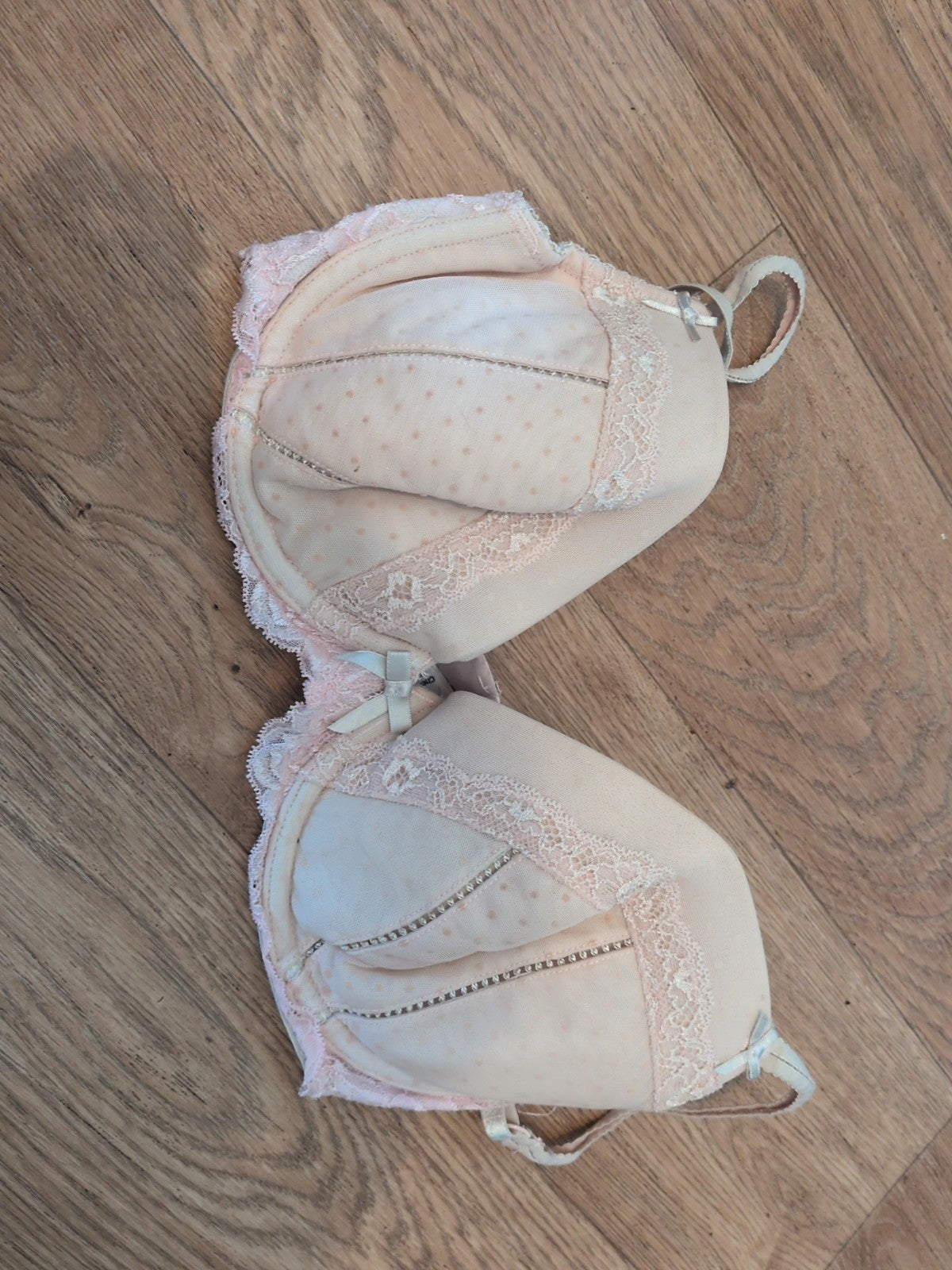 F&F 32D Pale Pink Frill Hem Padded Wired Bra