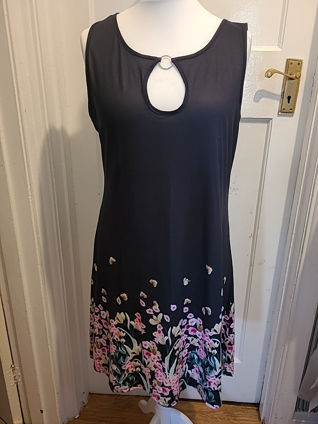 Ladies Size Large Black With Multi Floral Sleeveless Dress