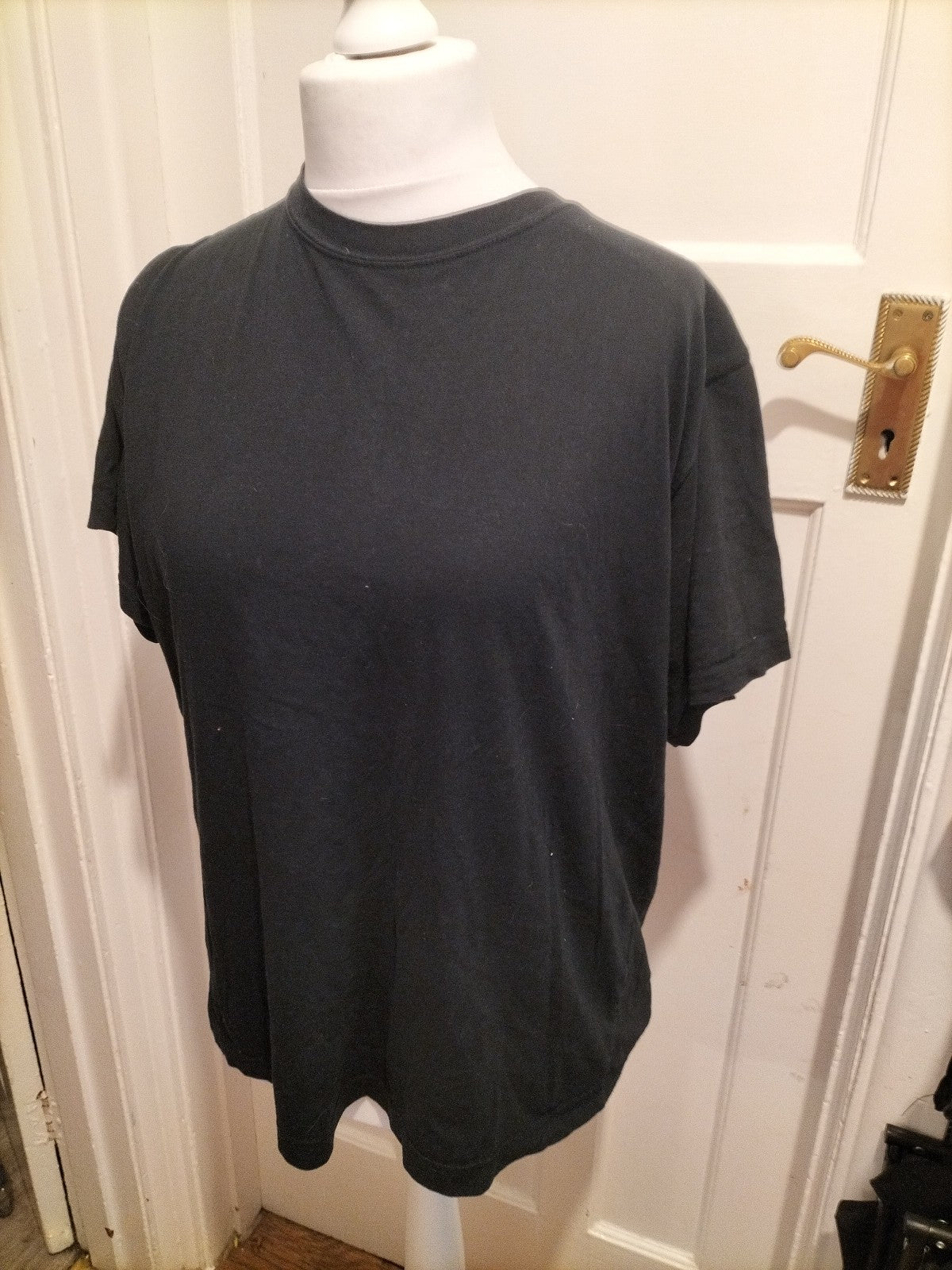 Mens Mackays Size Medium Black Short Sleeved Tshirt
