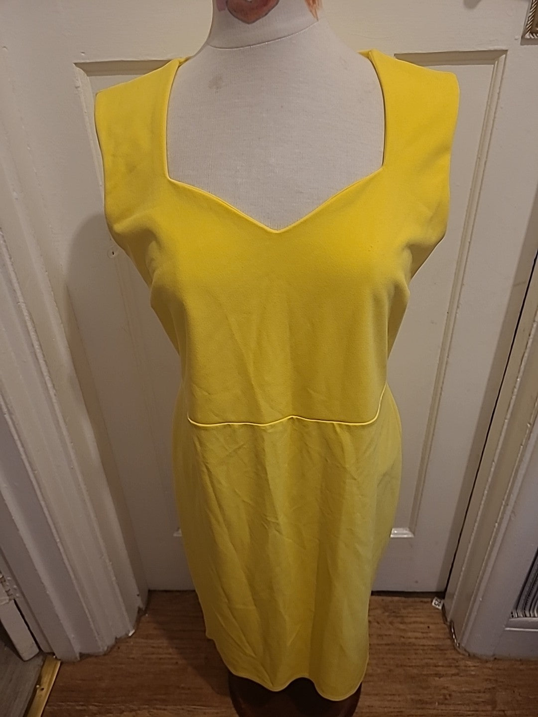 Ladies KDK London Size 16 Yellow Sleeveless Long Dress
