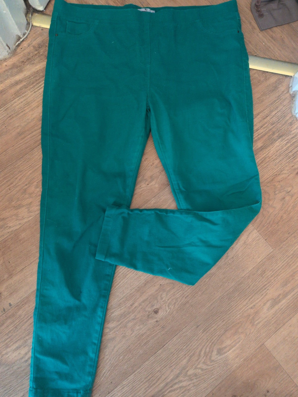 Tu 20 Green Jegging