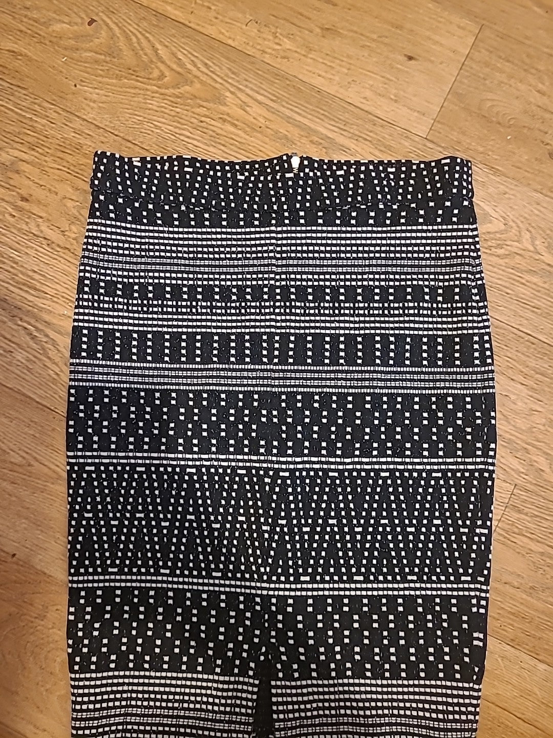 Ladies Next Size 10 Black/White Patterned Skirt Front Split Hem