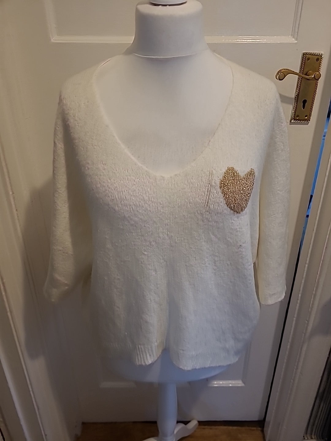 Ladies Size Large Winter White Heart Jumper(bobbled)