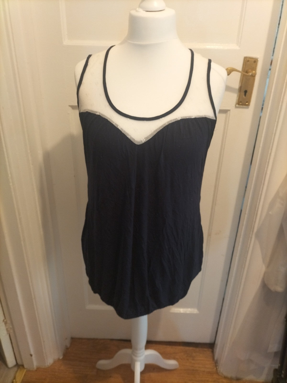 Ladies Primark Size 14 Black With White Neck Sleeveless Tshirt
