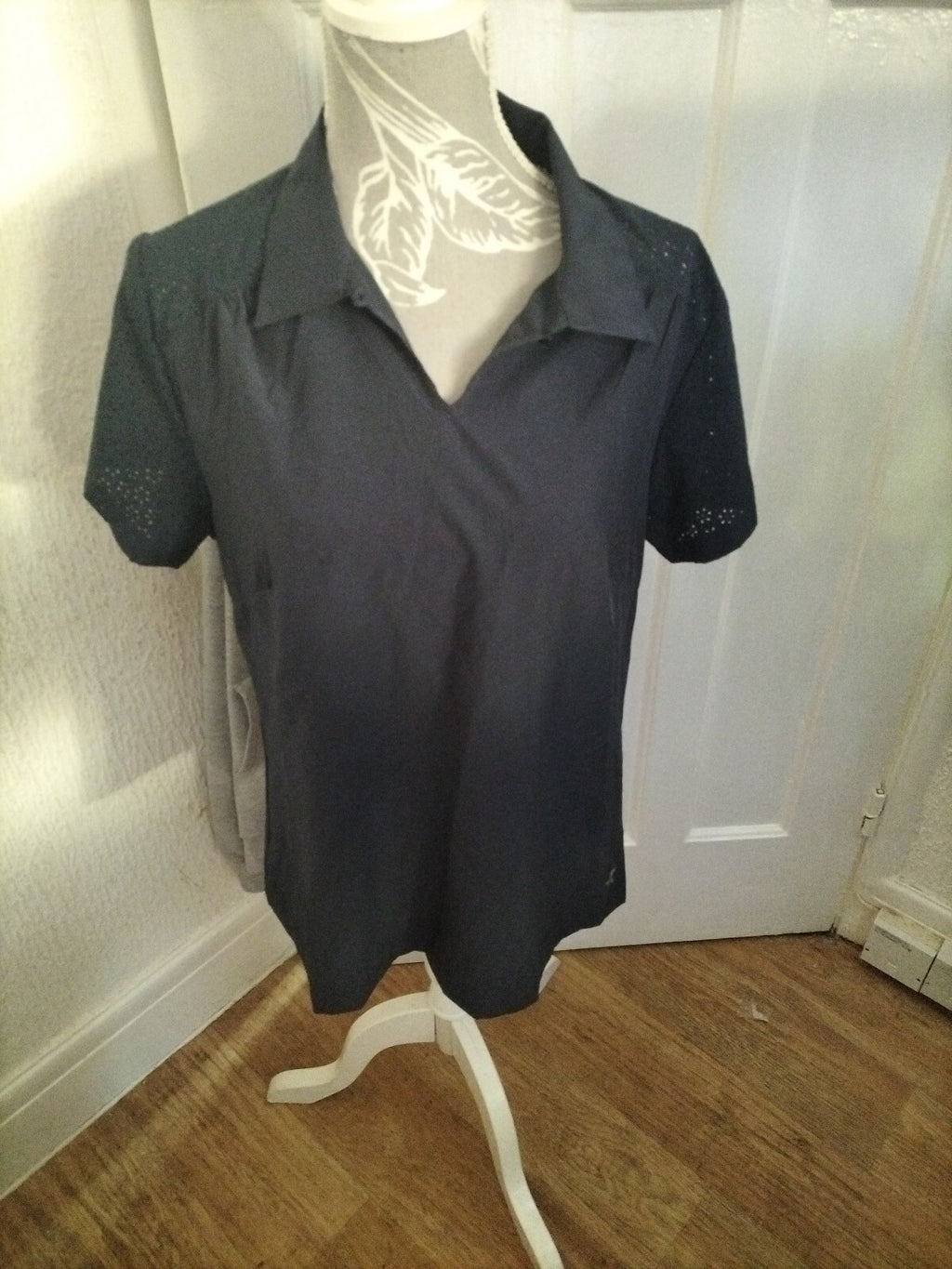 Ladies XL Navy Short Sleeved Blouse