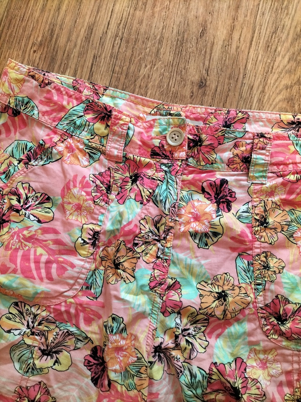 Ladies George Size 10 Pink Floral Shorts