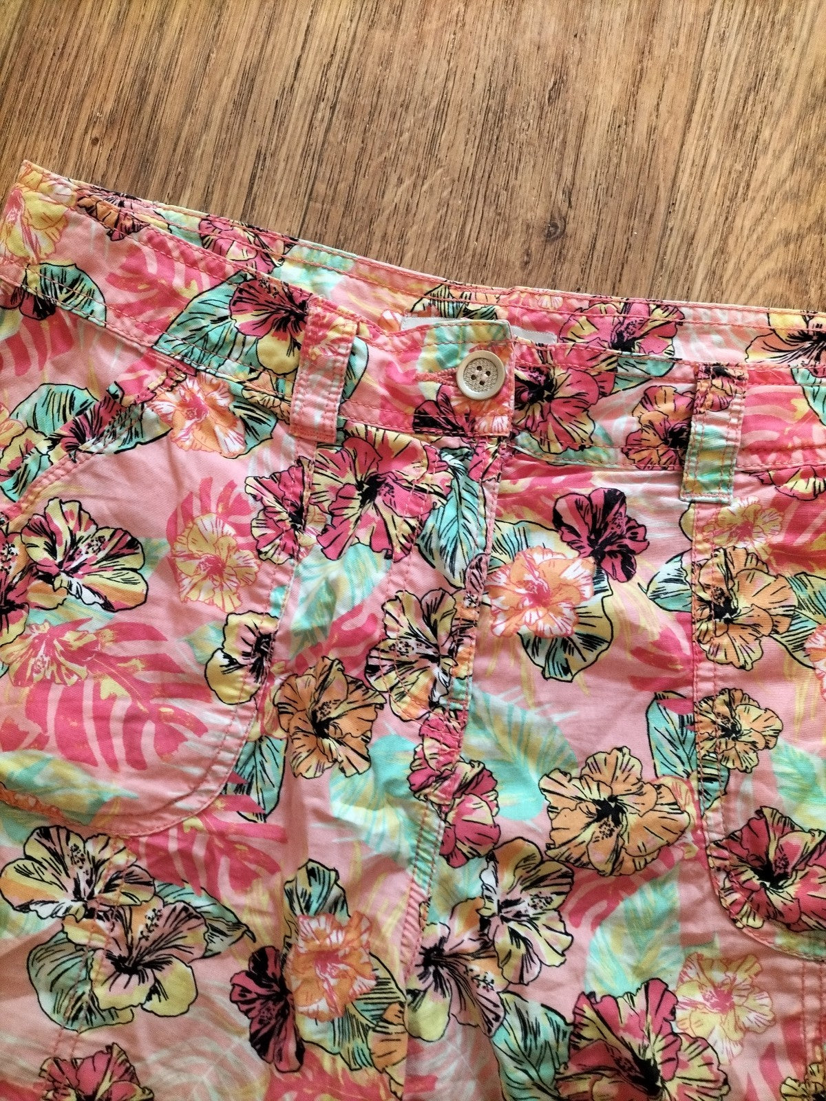 Ladies George Size 10 Pink Floral Shorts