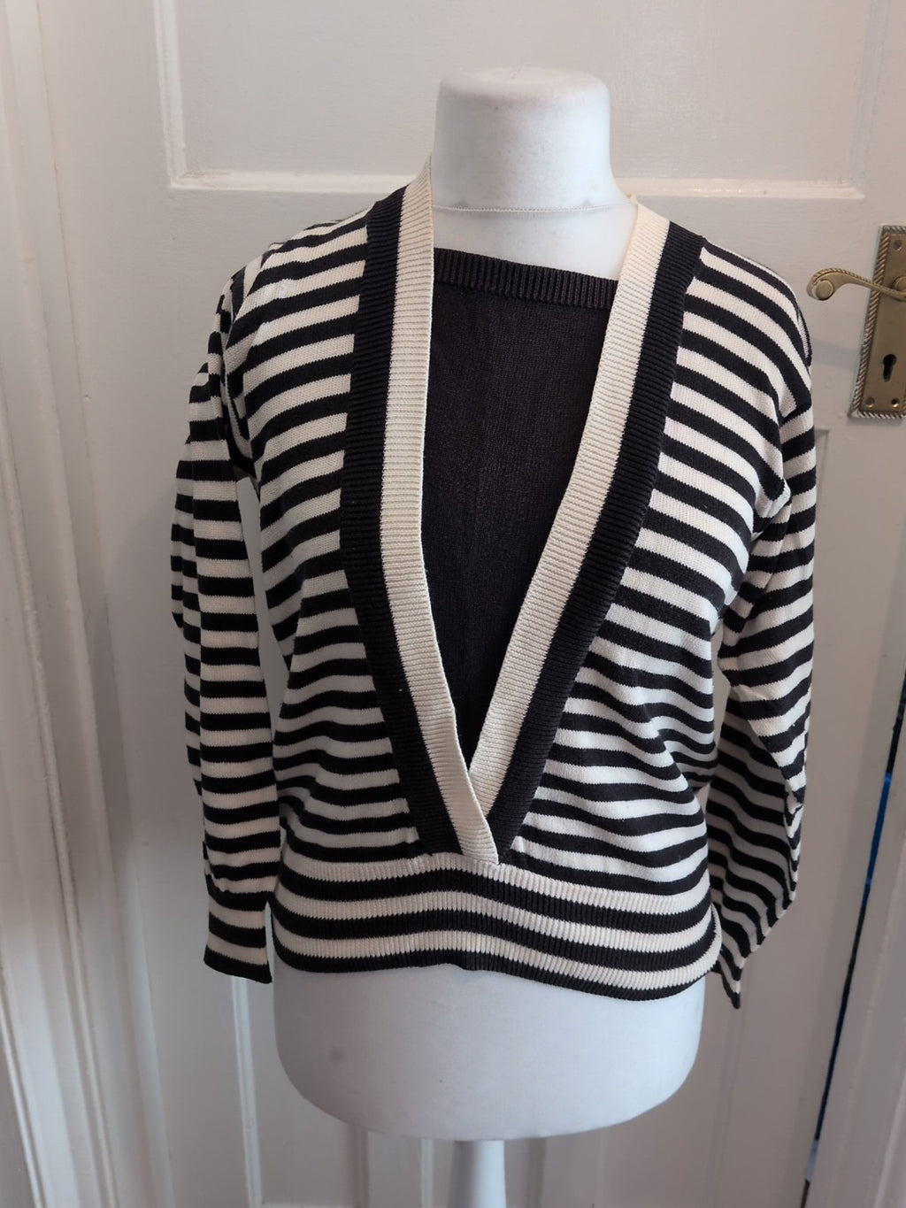 Country Casuals Small Dark Navy And White Stripe Blouse