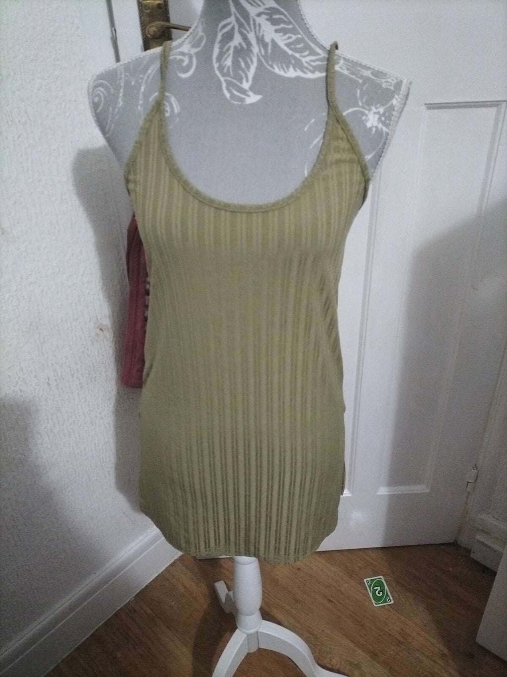 Ladies Boohoo Size 8 Green Strappy Top