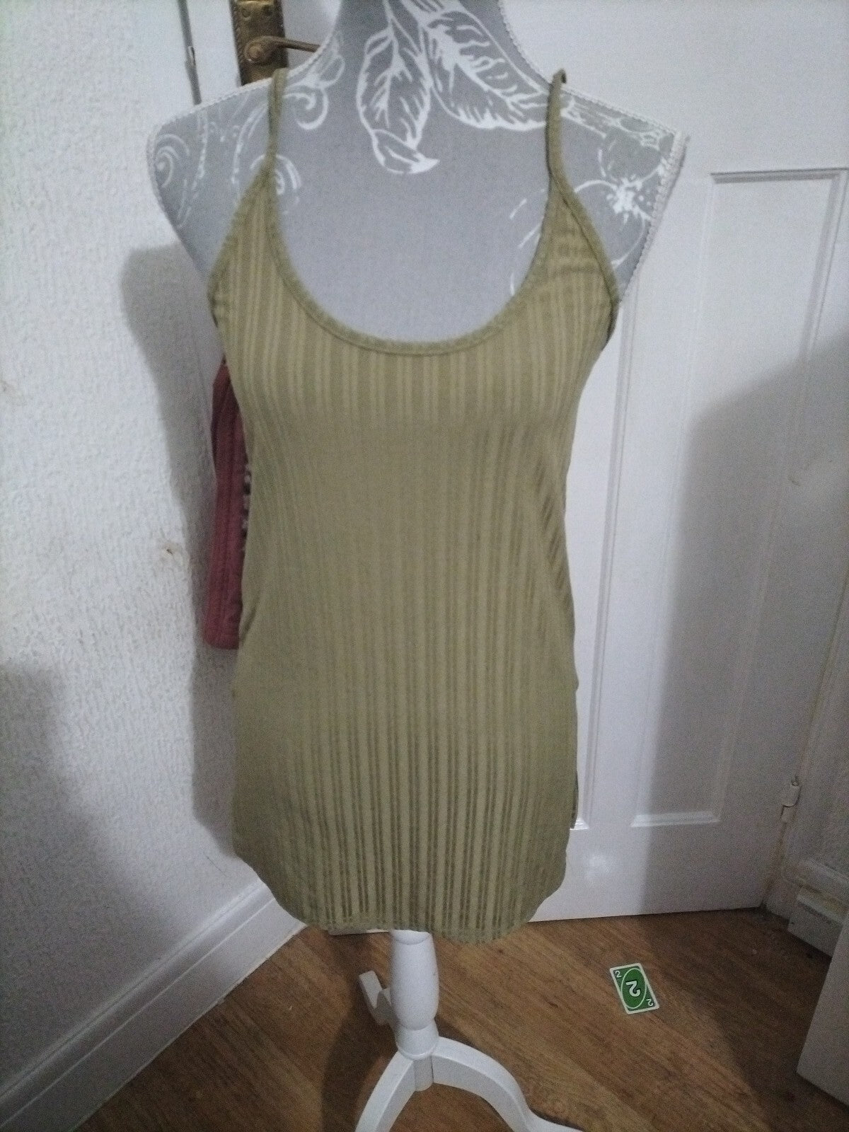 Ladies Boohoo Size 8 Green Strappy Top