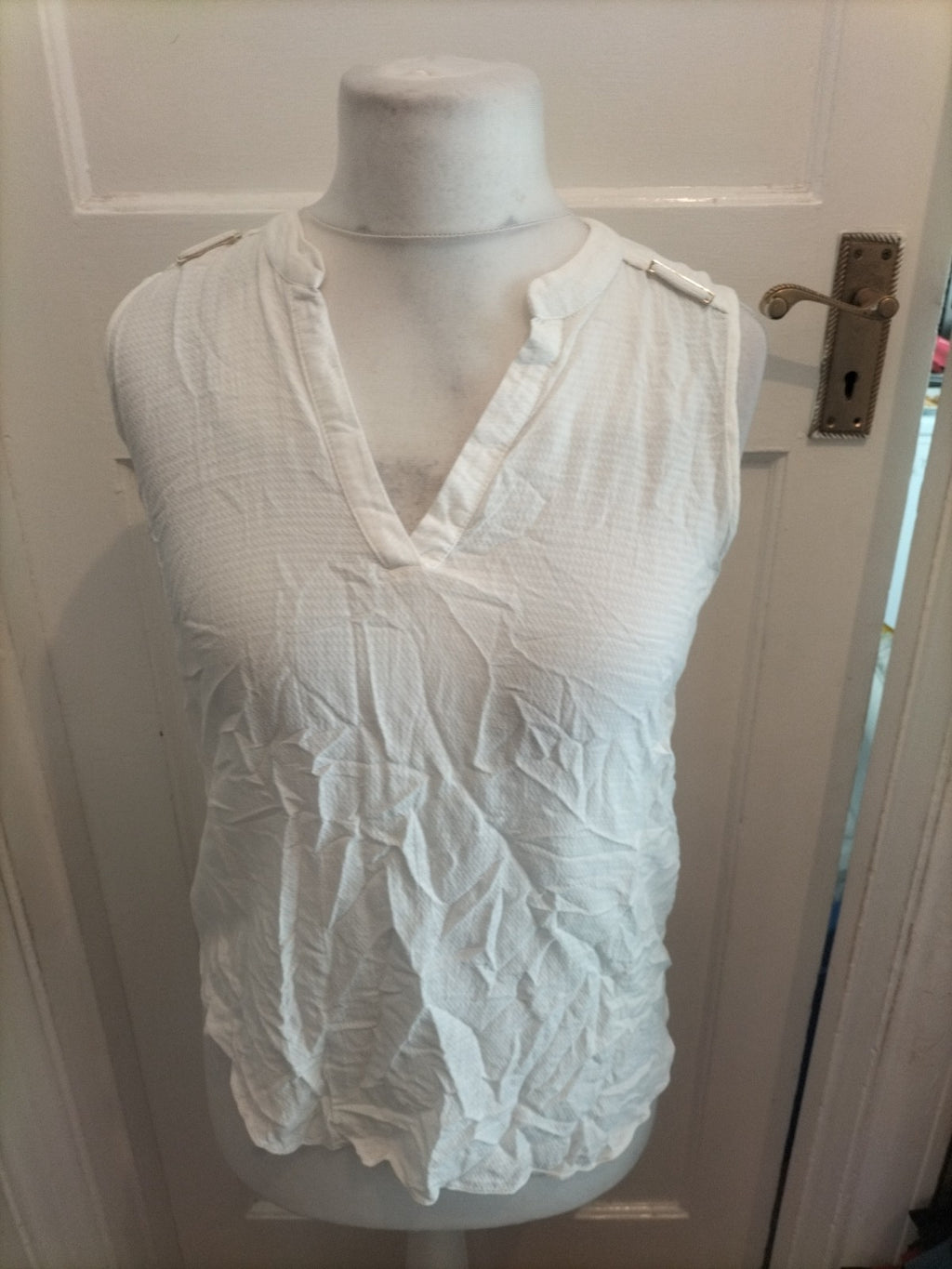 Primark 10 White V Neck Sleeveless Blouse