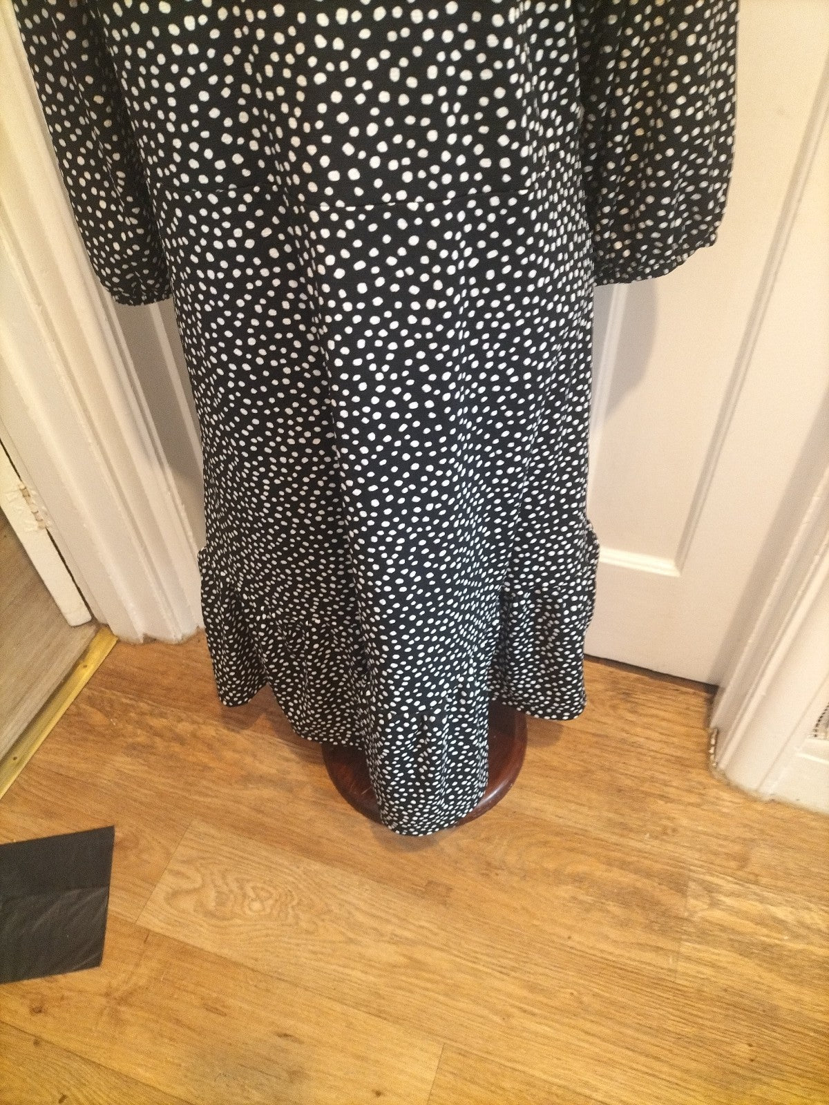 Ladies Tu Size 16 Black/White Spotted Mid Sleeved Dress