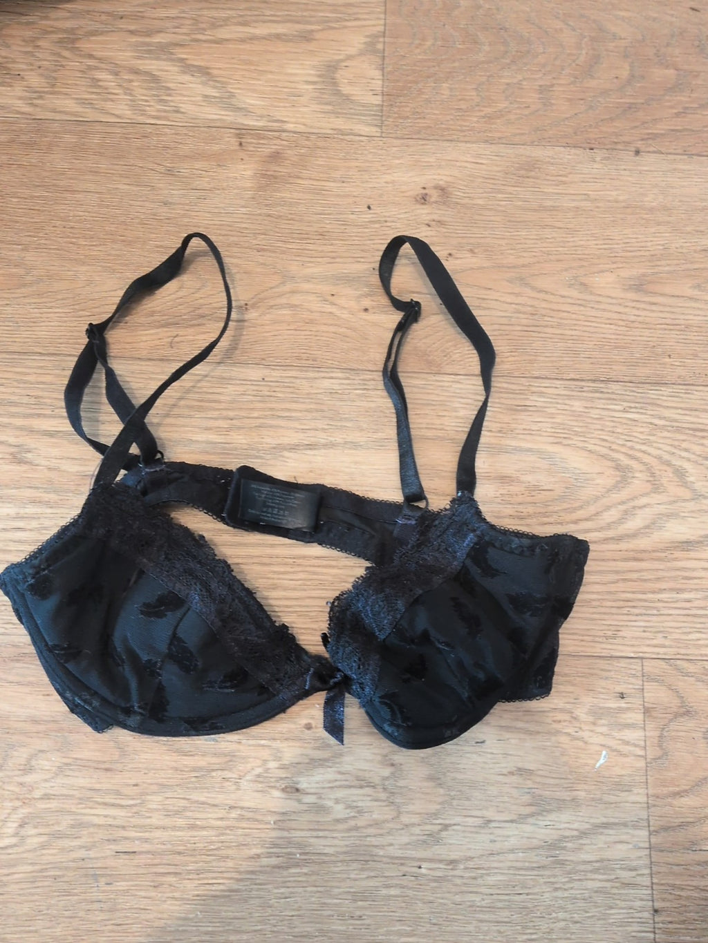 Knickerbox 32b Black Lacey Bra No Pad Has Wired