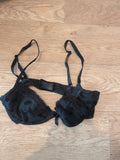 Knickerbox 32b Black Lacey Bra No Pad Has Wired