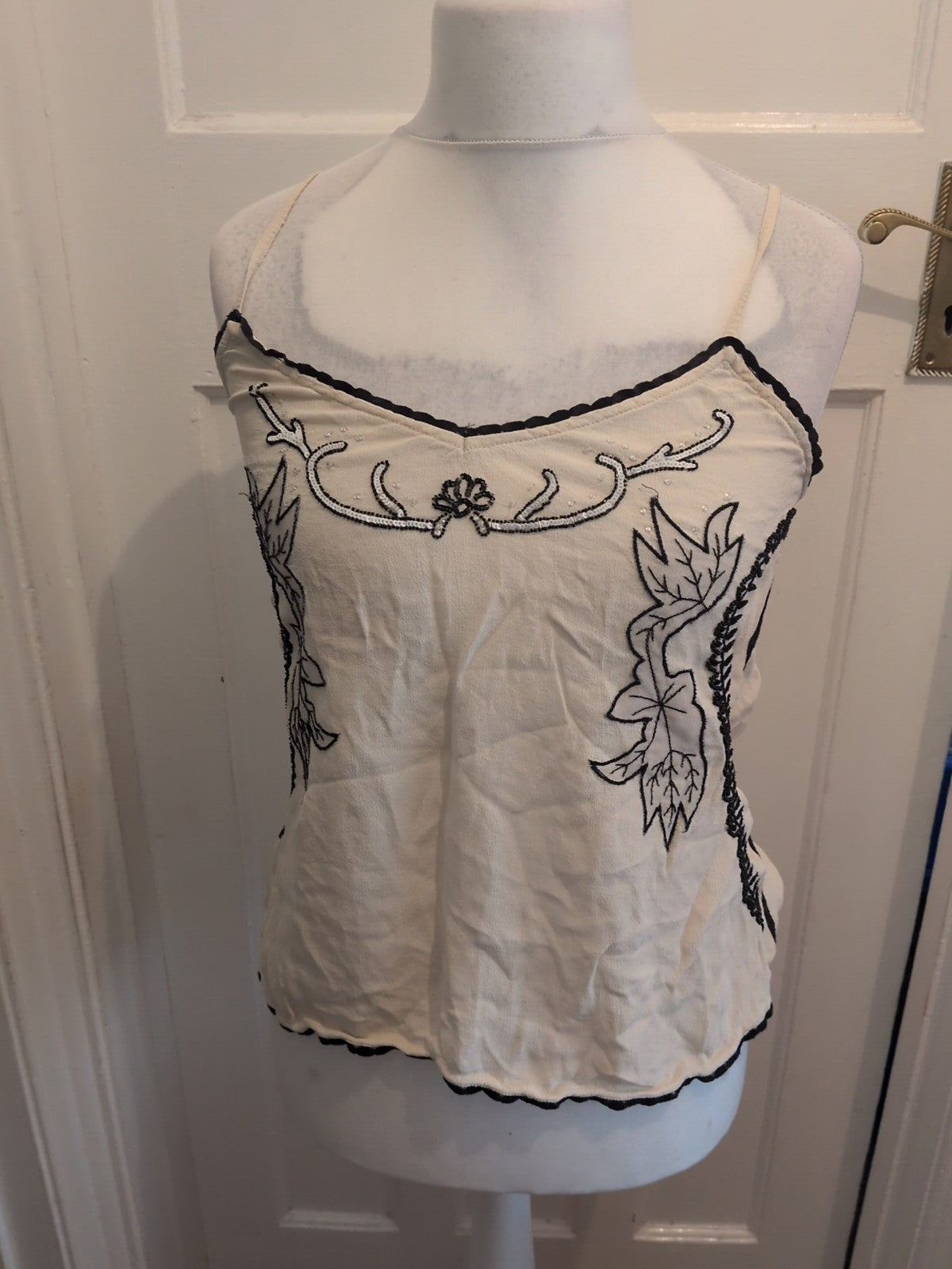 River Island 12 Cream And Black Sleeveless Blouse
