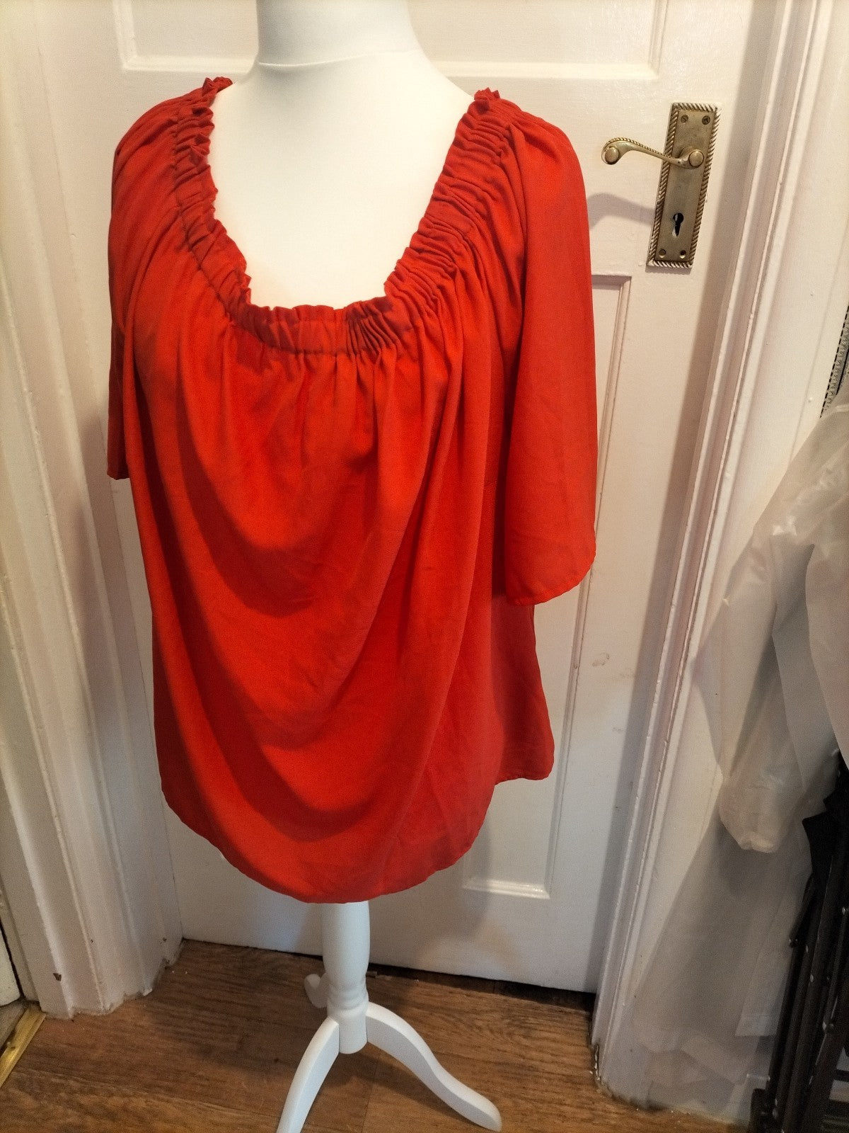 Ladies Simplybe Size 32 Orange Short Sleeved Top