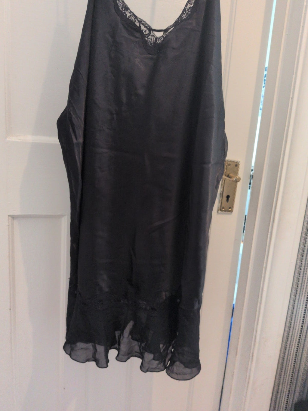Evans 26/28 Black Sleeveless Satin Style Pyjama Top