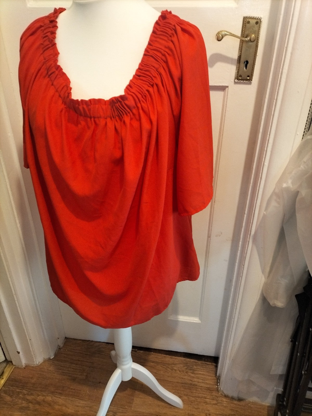 Ladies Simplybe Size 32 Orange Short Sleeved Top