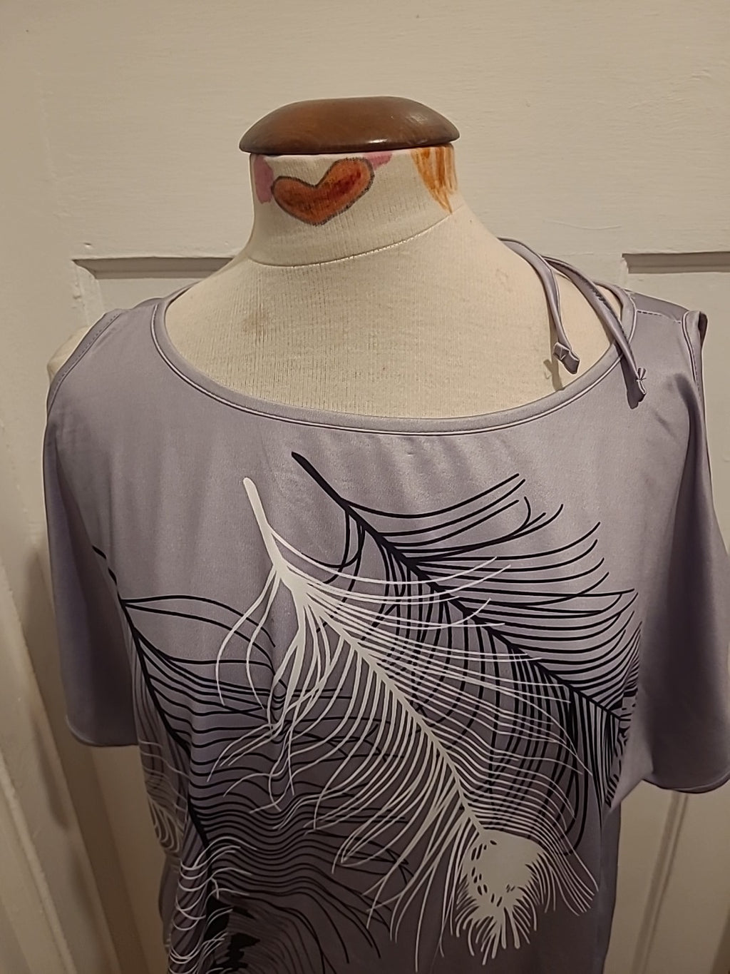 Ladies Shein Size XL Silver White Black Open Shoulder Blouse