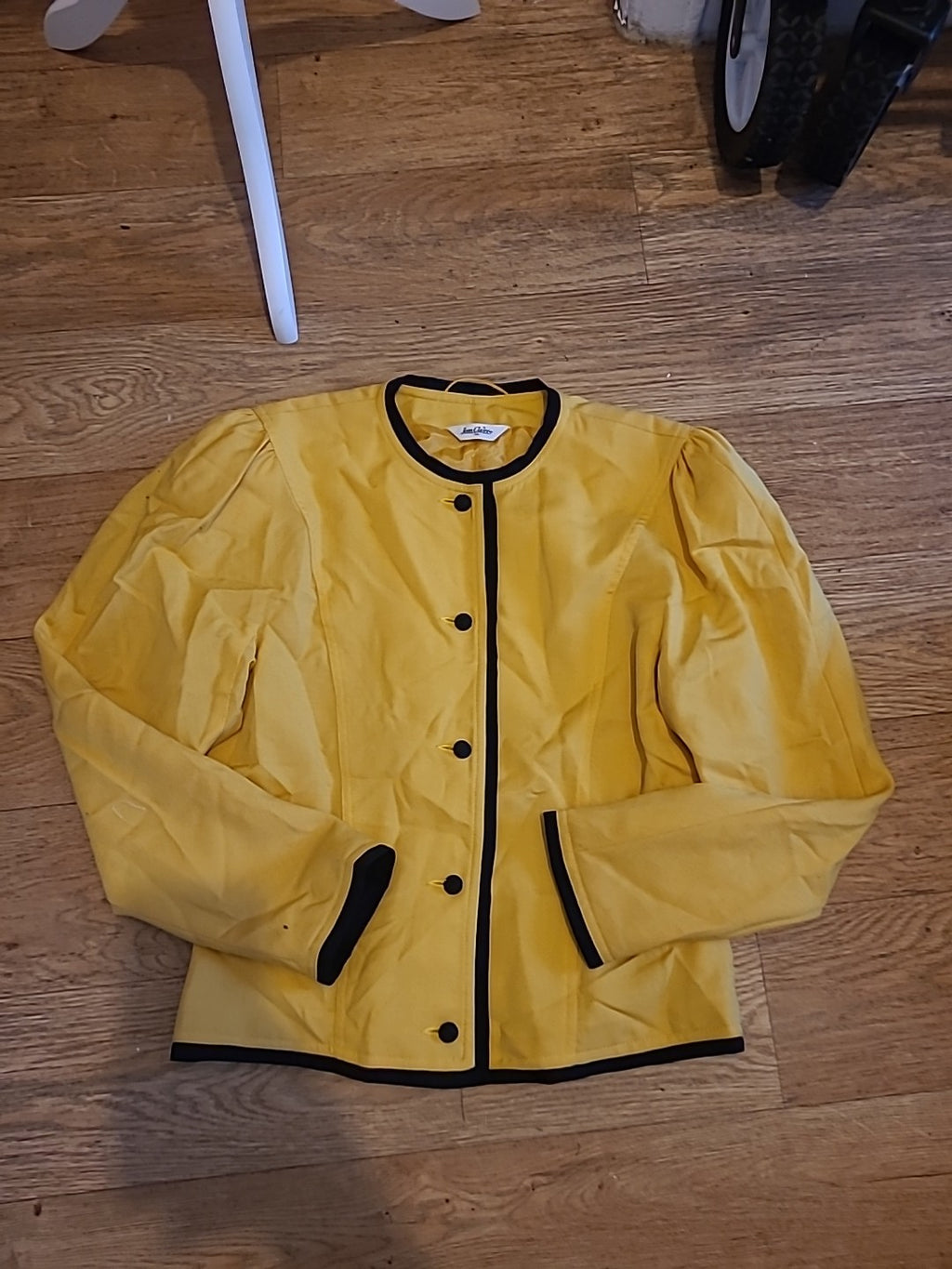 Ladies Jean Claire Size Euro 36 Yellow Buttoned Blazer