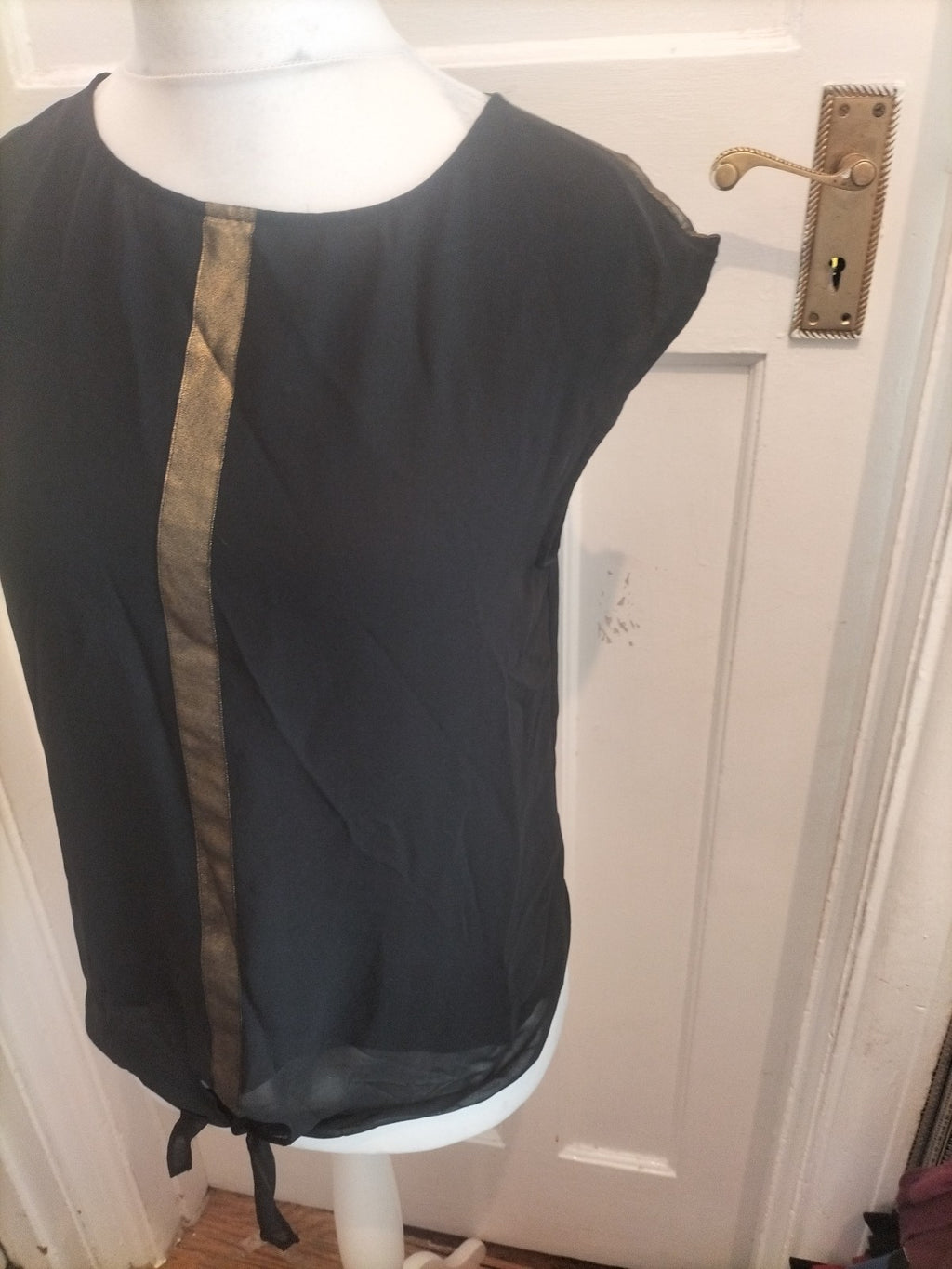 Oasis 10 Black And Bronze Sleeveless Blouse