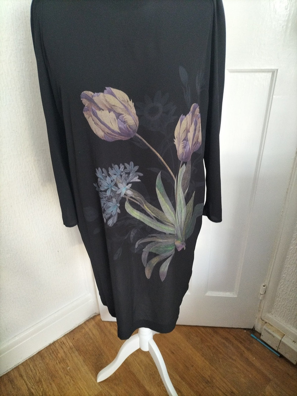 Ladies Next Petite Size 16 Black Floral 3/4 Sleeved Dress