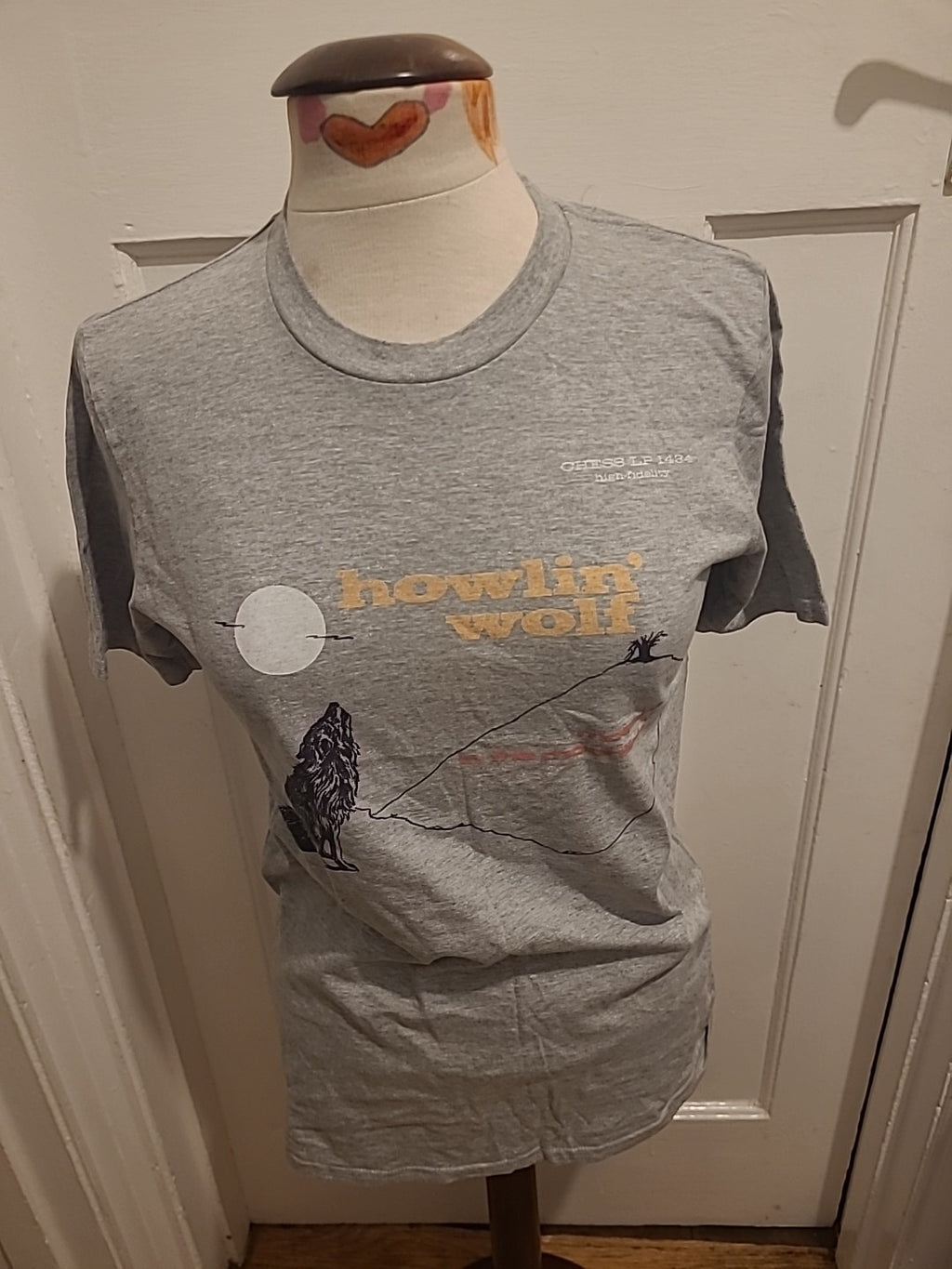 Mens Gildan Size Small Grey Short Sleeved Tshirt Round Neck