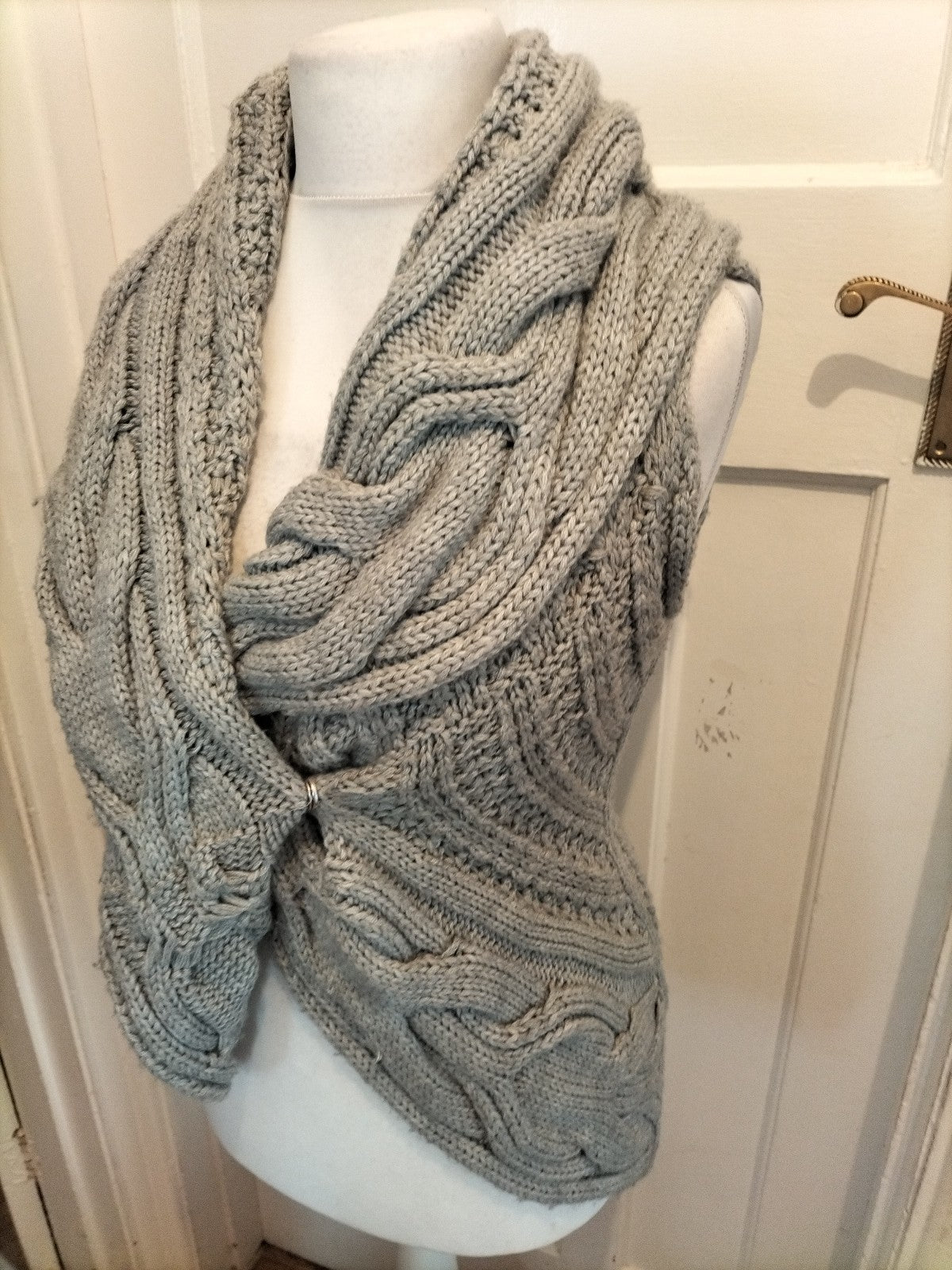 Ladies George Size Grey Knit Long Sleeved Cardigan With Collar