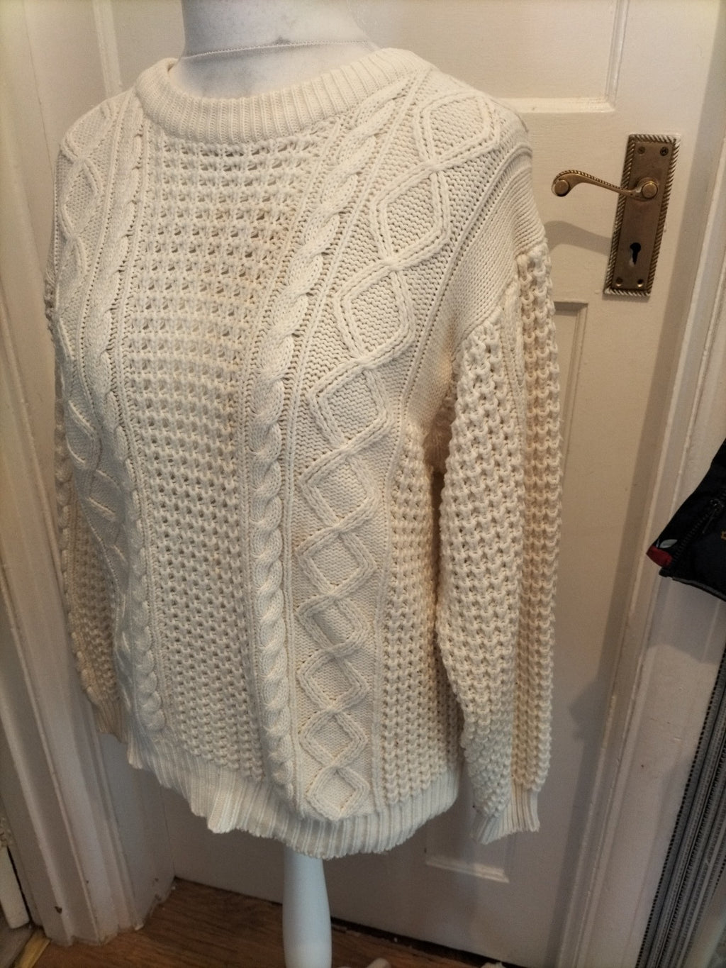 Mens Rough Trade Size Large White Knitted Jumper