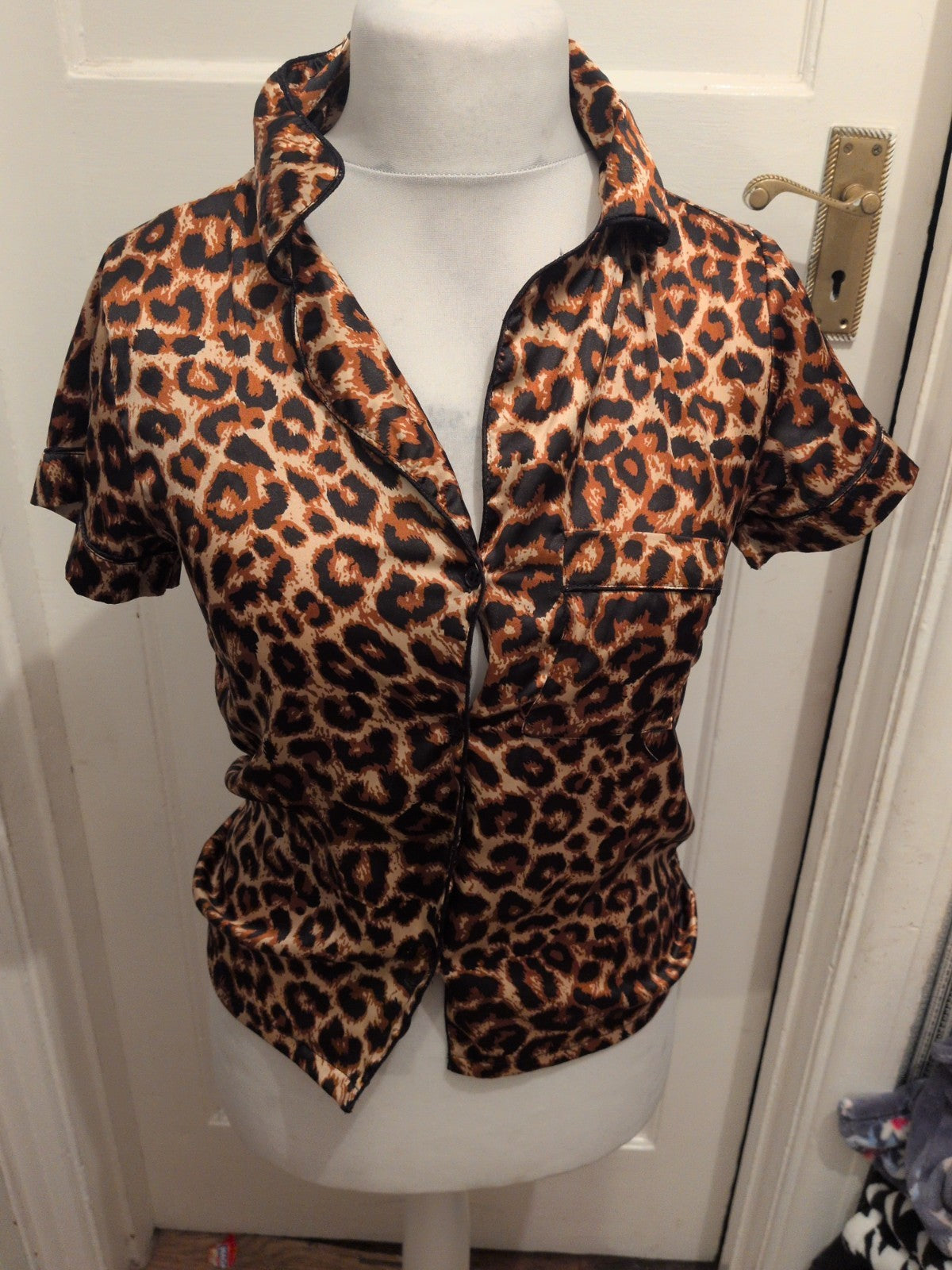 Prettylittlething 8 Pyjama Set Leopard Print Top And Shorts
